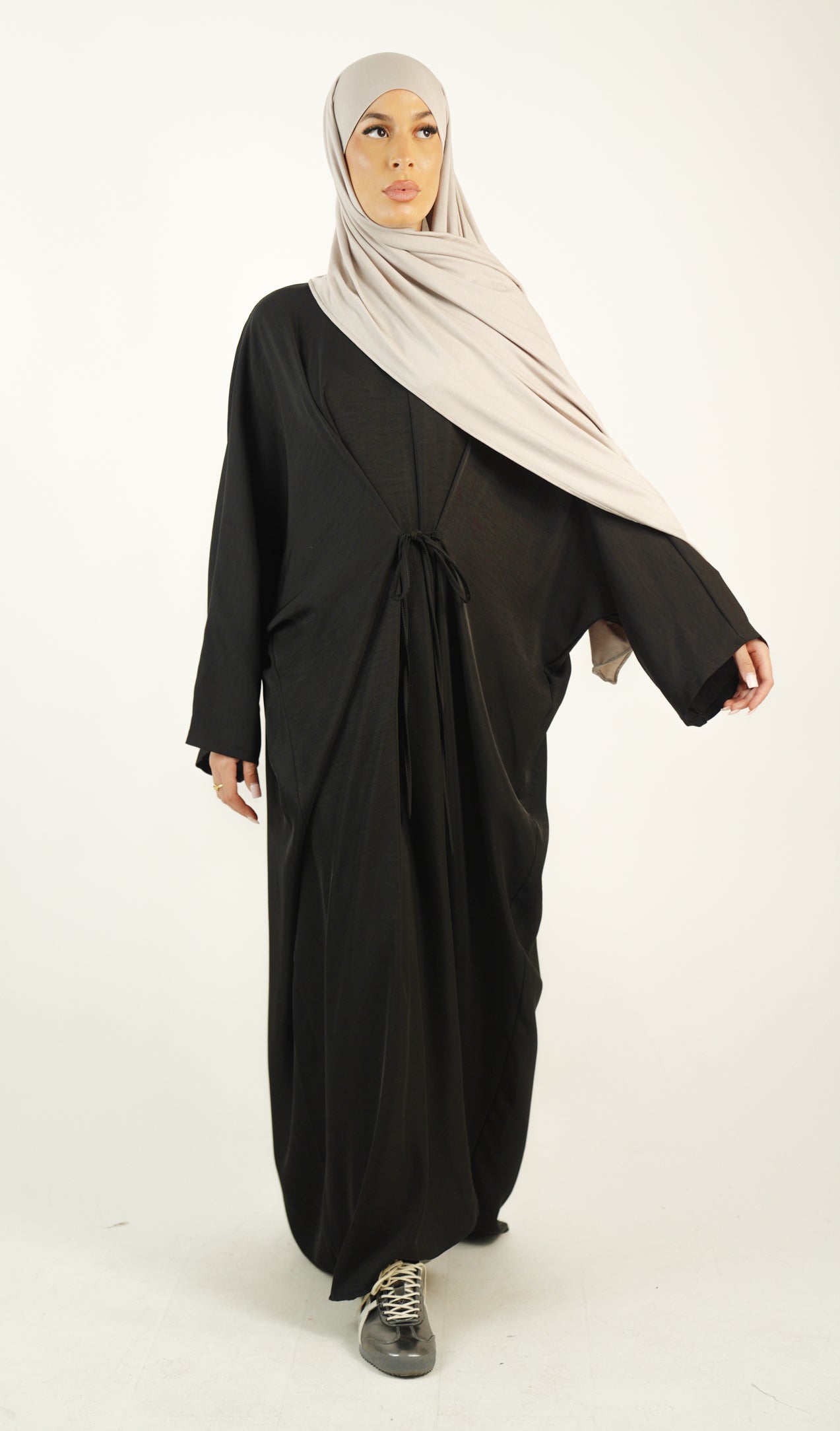 Robe manche papillon avec lien à nouer