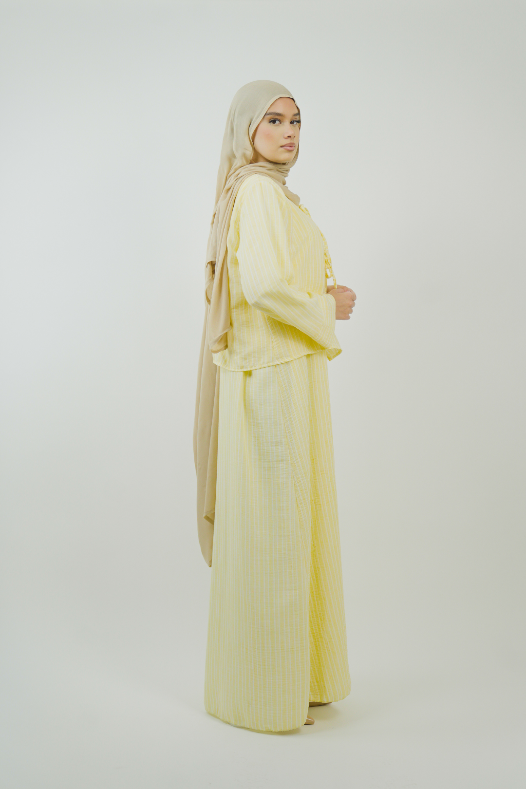 Ensemble robe et gilet court à noeud à rayure