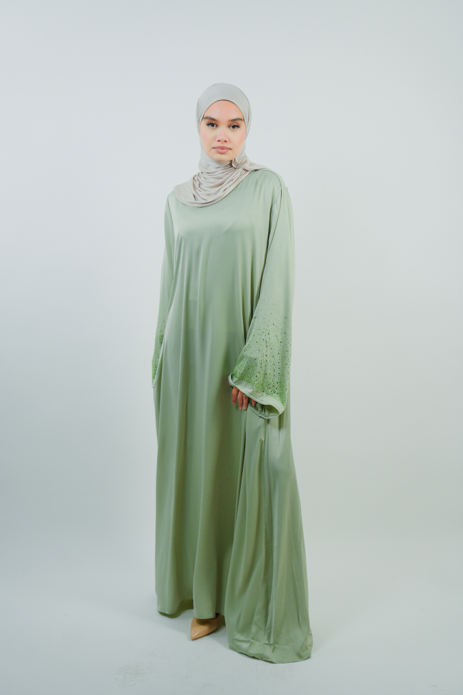 Robe longue orientale évasée avec éclat de strass