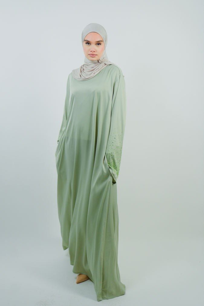 Robe longue orientale évasée avec éclat de strass