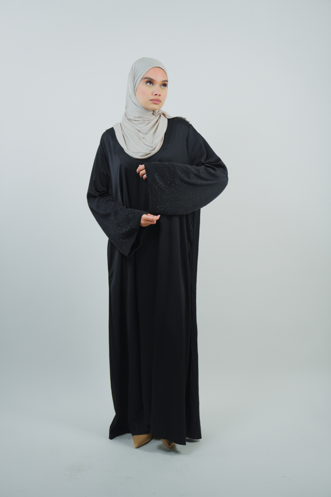 Robe longue orientale évasée avec éclat de strass