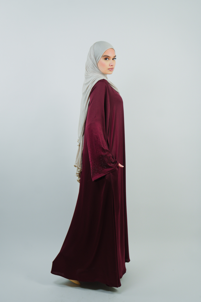 Robe longue orientale évasée avec éclat de strass