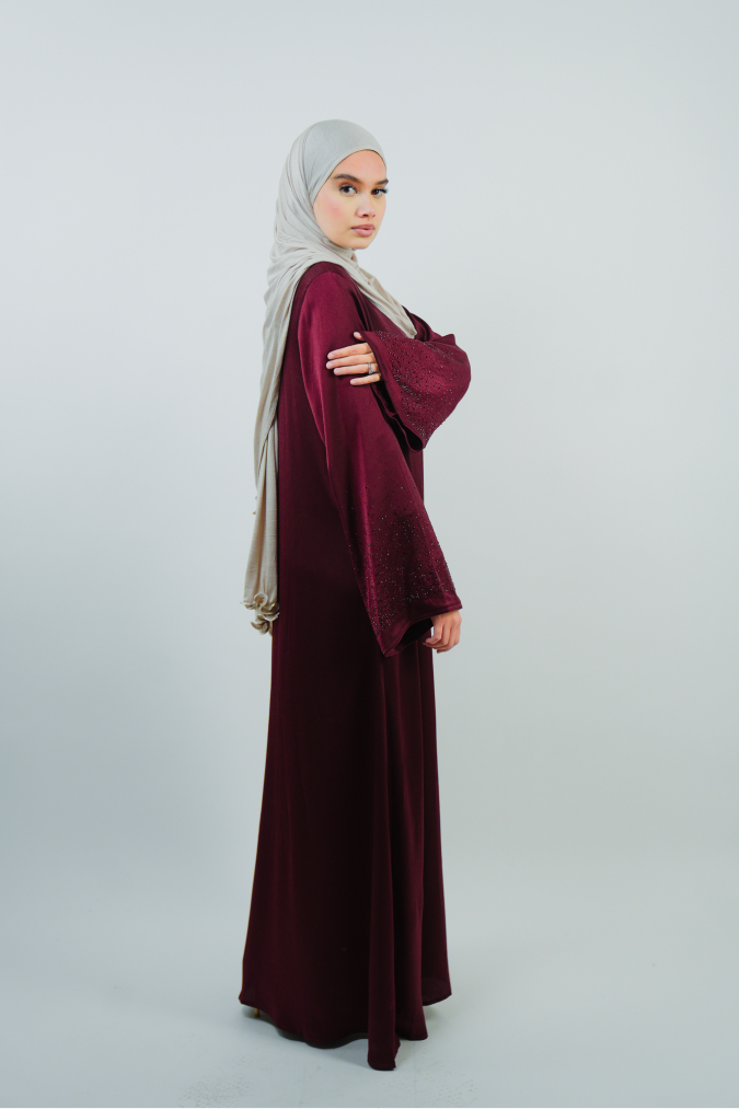 Robe longue orientale évasée avec éclat de strass