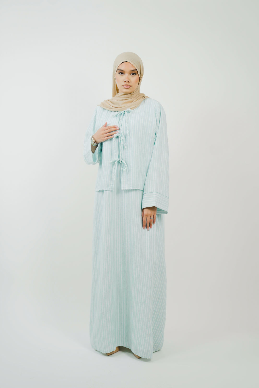 Ensemble robe et gilet court à noeud à rayure