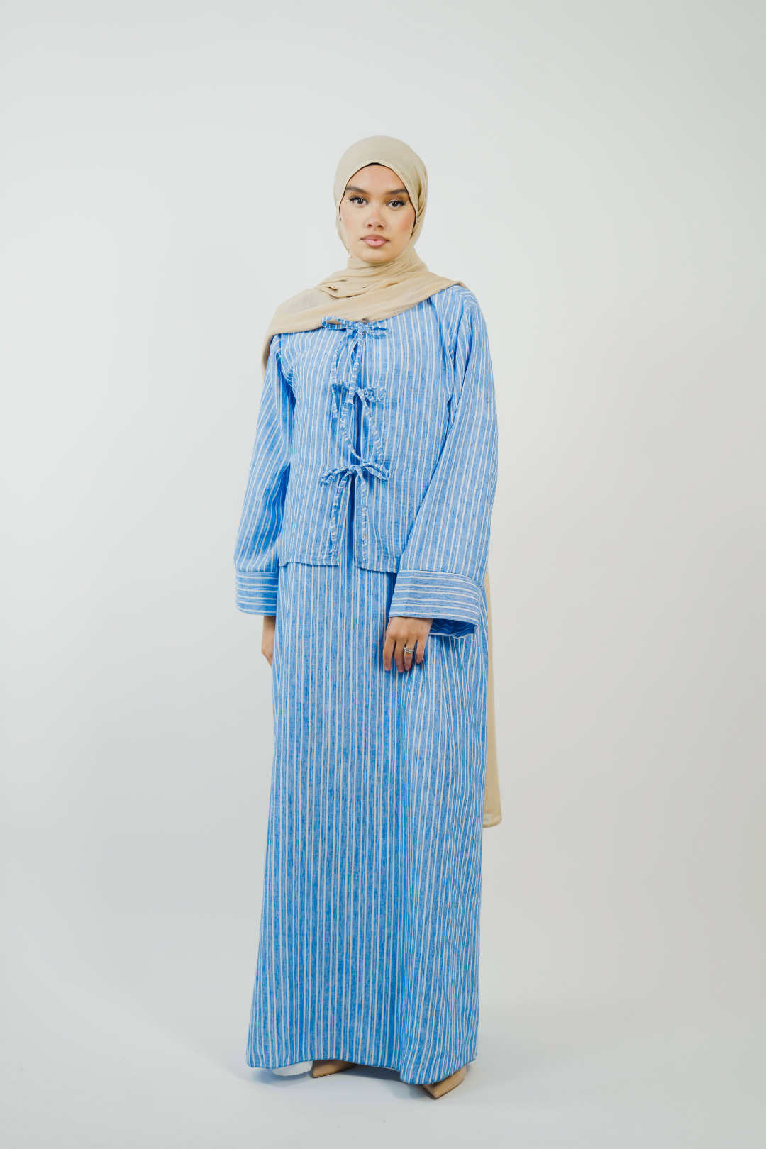 Ensemble robe et gilet court à noeud à rayure