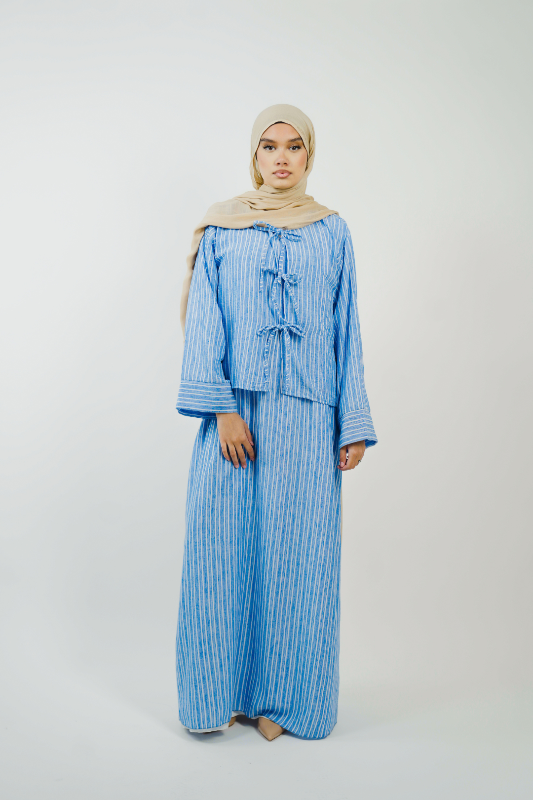 Ensemble robe et gilet court à noeud à rayure