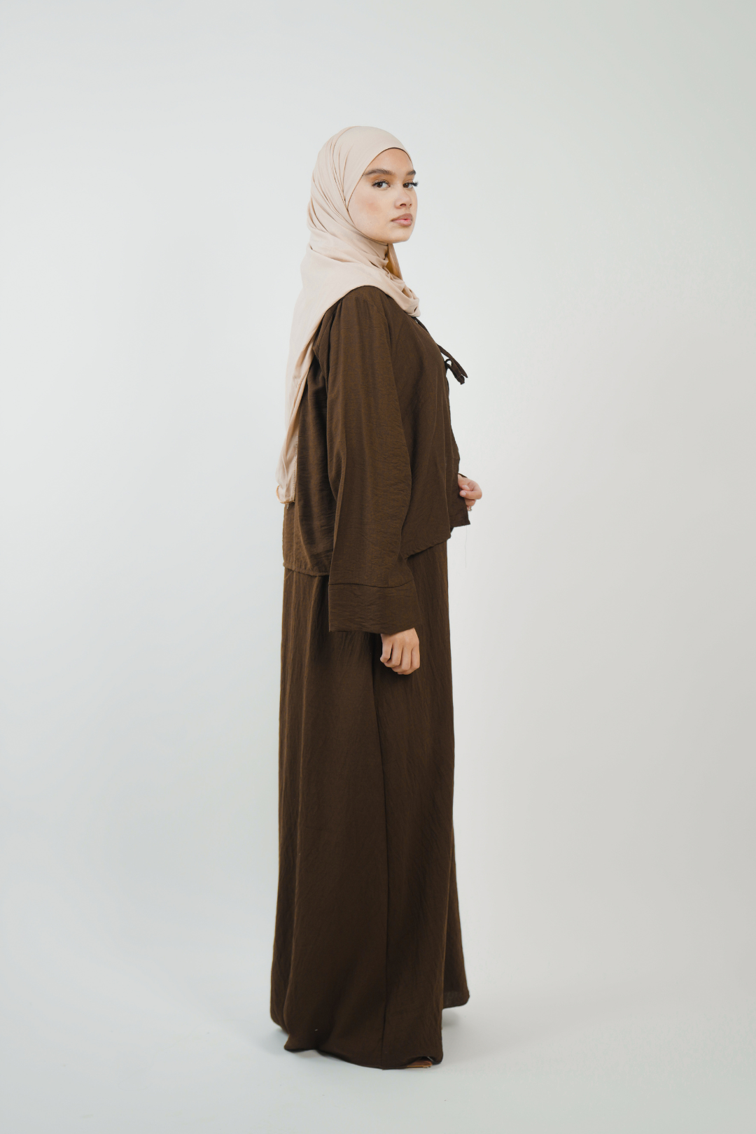 Ensemble longue robe et gilet court noué