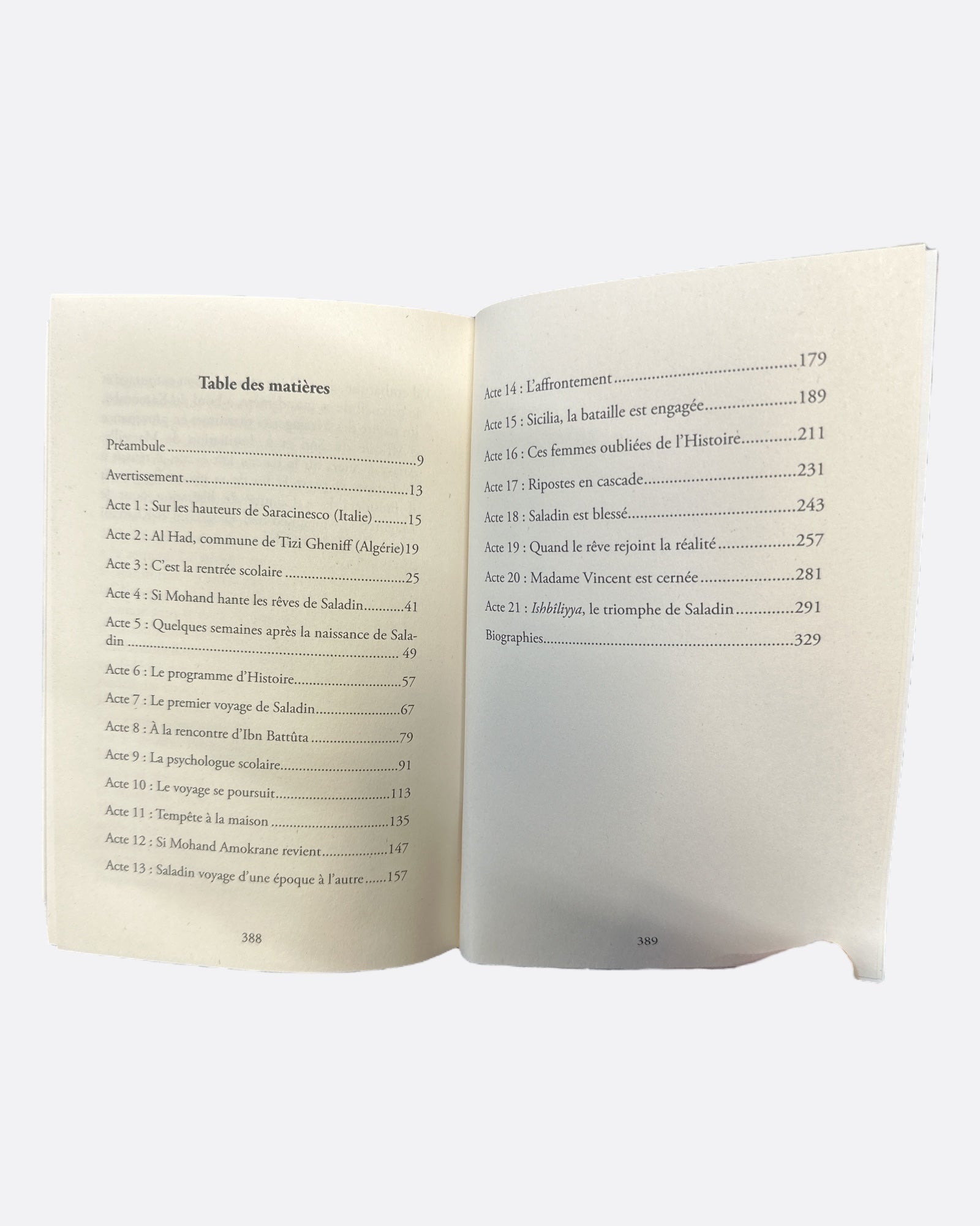 Sommaire - La Saga des jeunes et adultes : Saladin | Tome 1 : Lyess Chacal - Edition Oryms