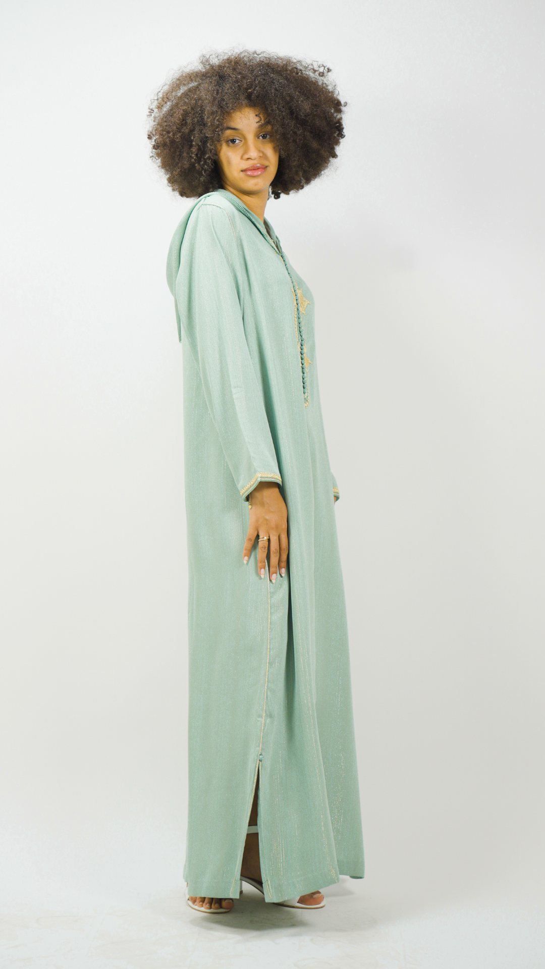 Robe orientale au fils d'"or"