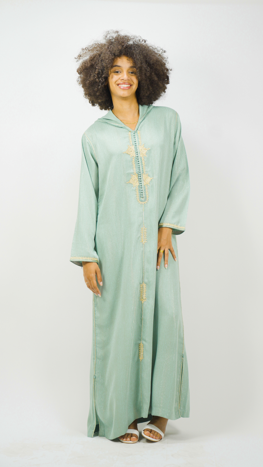 Robe orientale au fils d'"or"