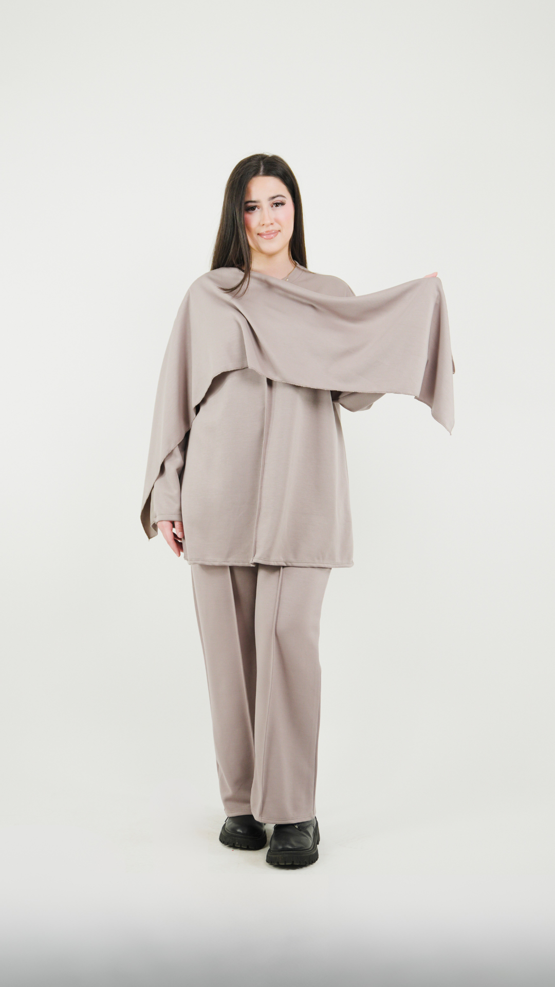 Ensemble pantalon avec pull cape