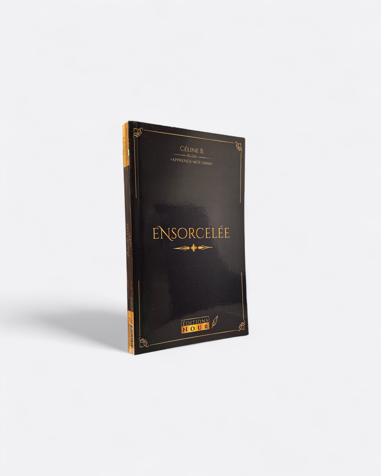 Ensorcelée | Histoire Captivante - Céline B. – produit proposé sur Souk Dubaï