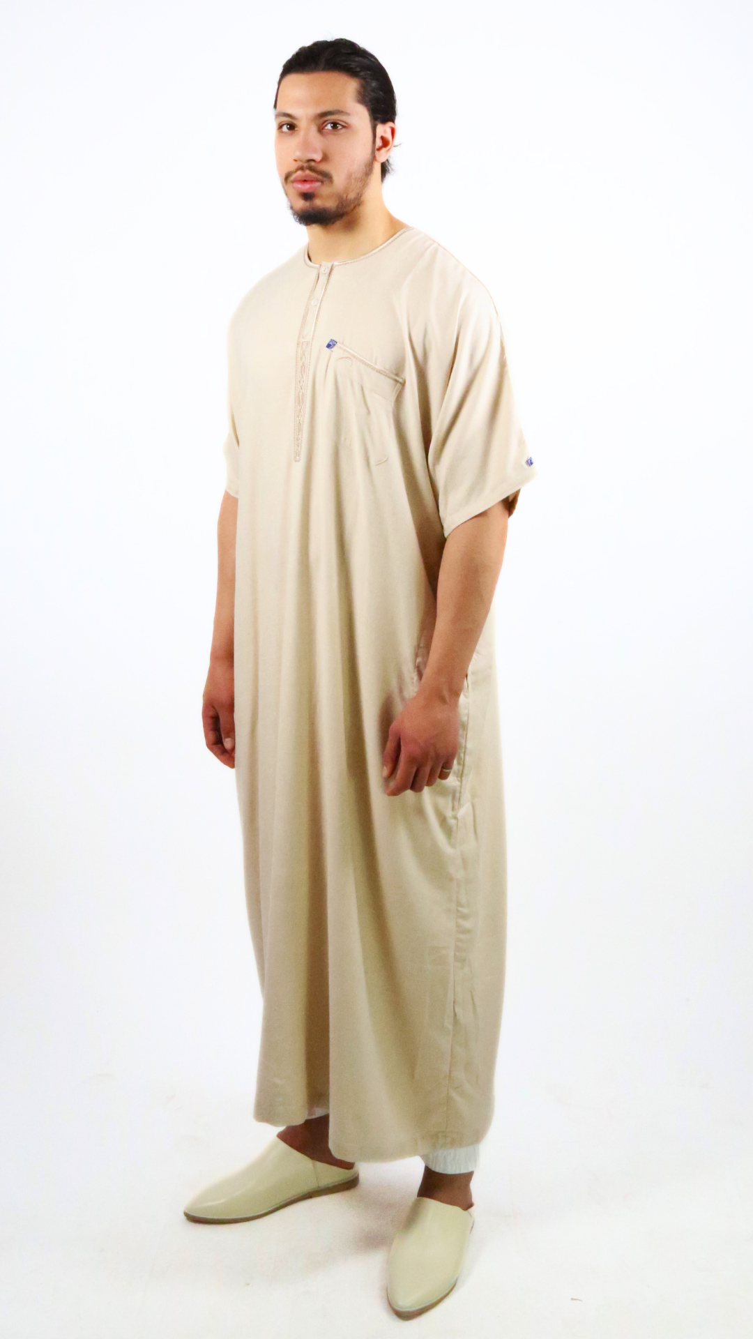 Qamis Ikaf tissu fin - manches courtes