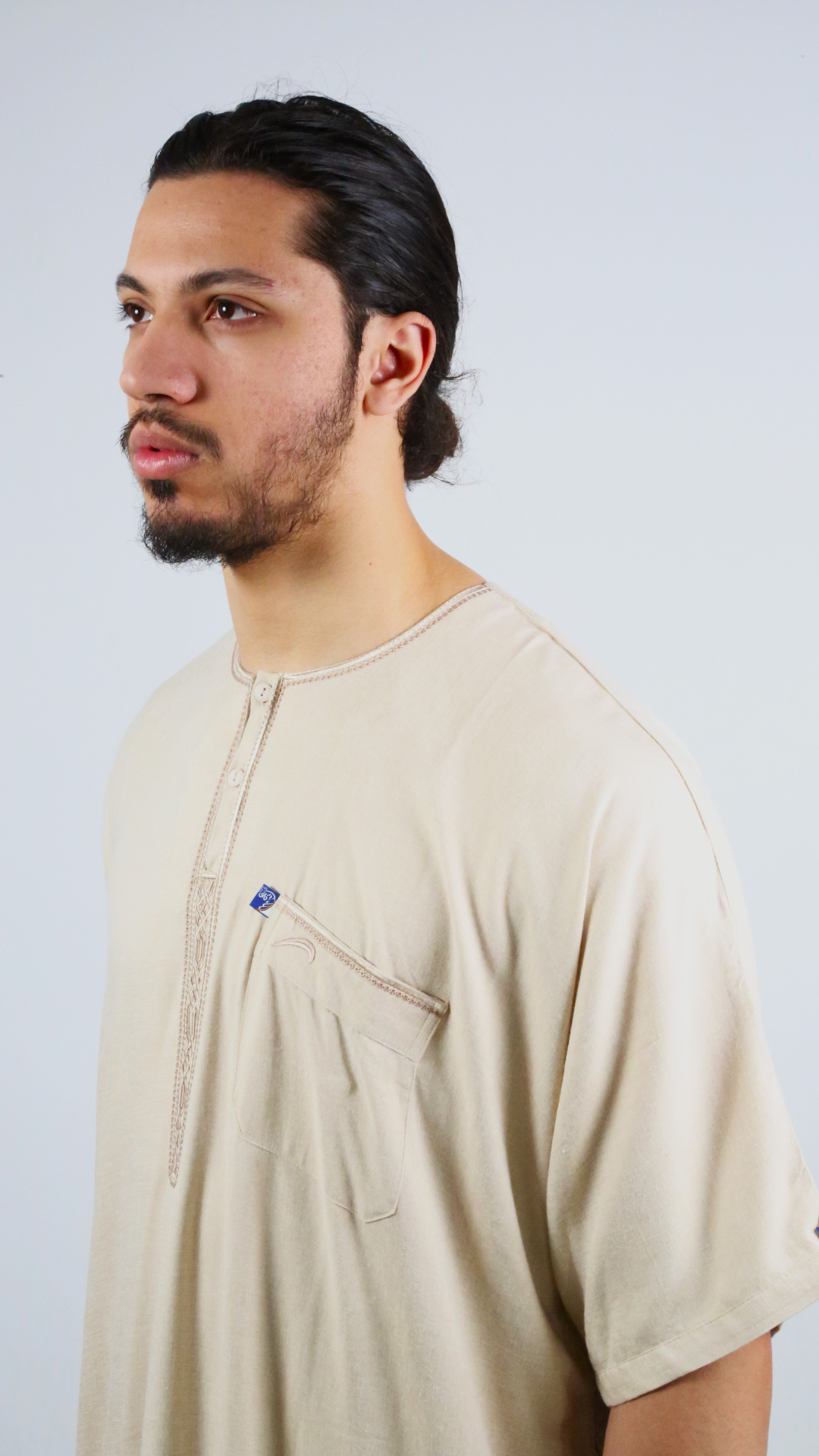 Qamis Ikaf tissu fin - manches courtes