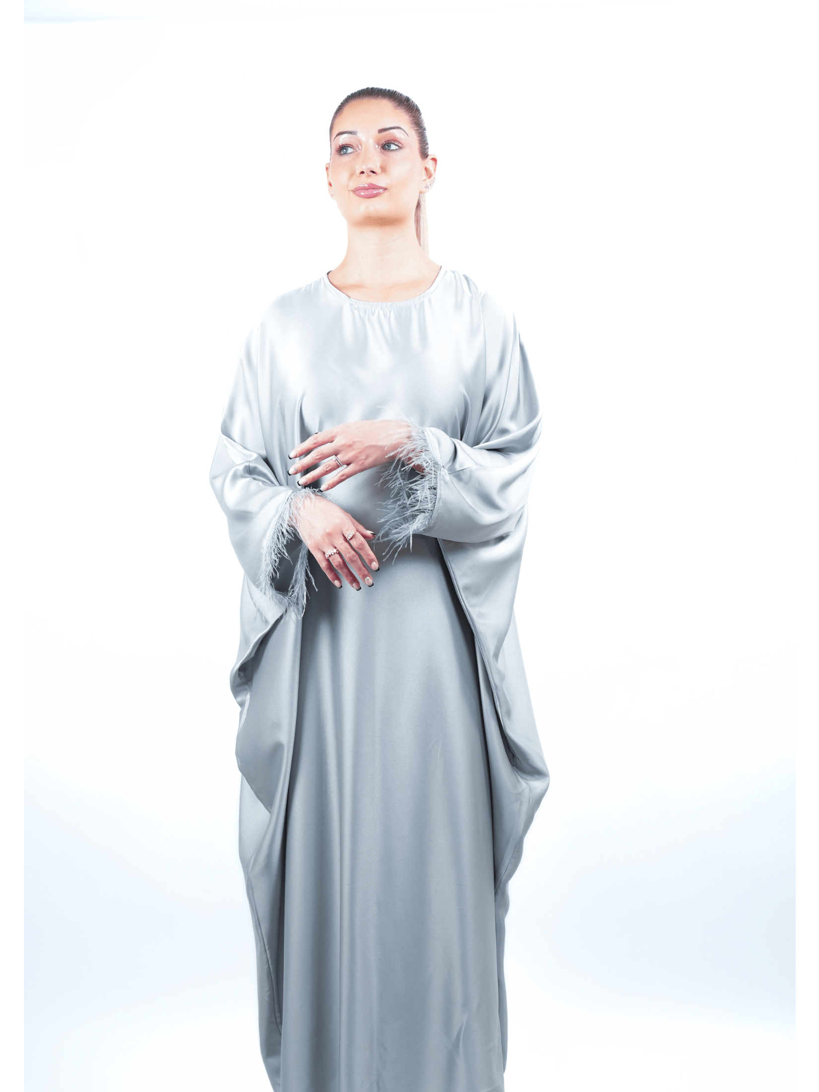 Robe élégance avec plume