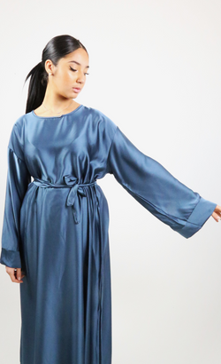 Robe longue satinée Afshira