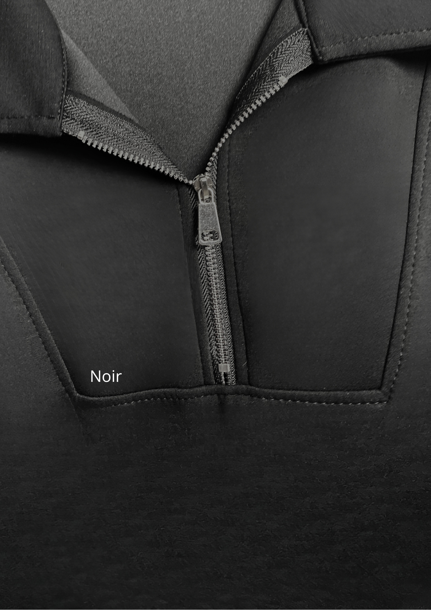 Ensemble haut col zip et pantalon coupe droite style jogging