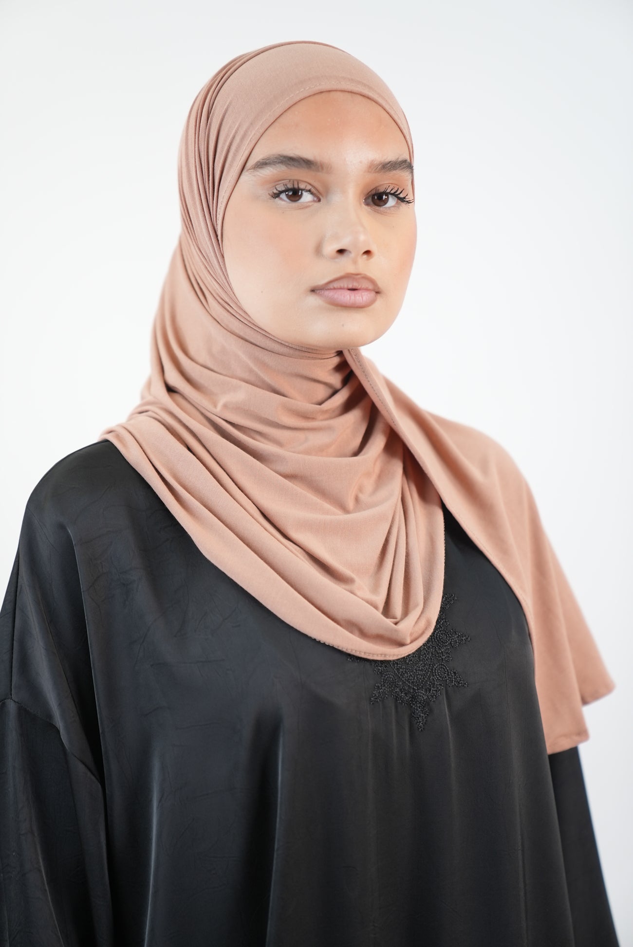 Hijab jersey qualité supérieure | Fabrication Dubai
