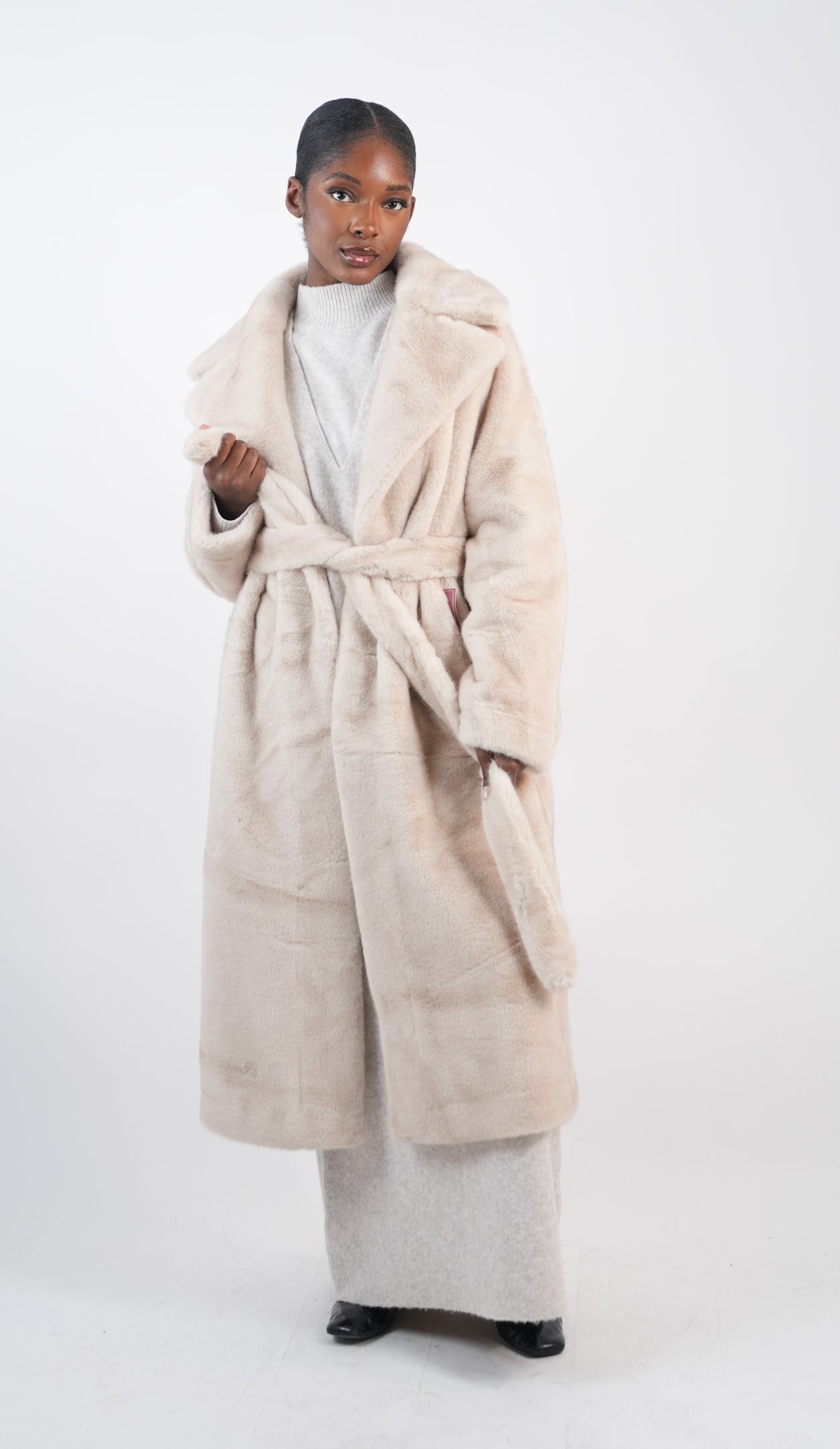 Manteau long fausse fourrure