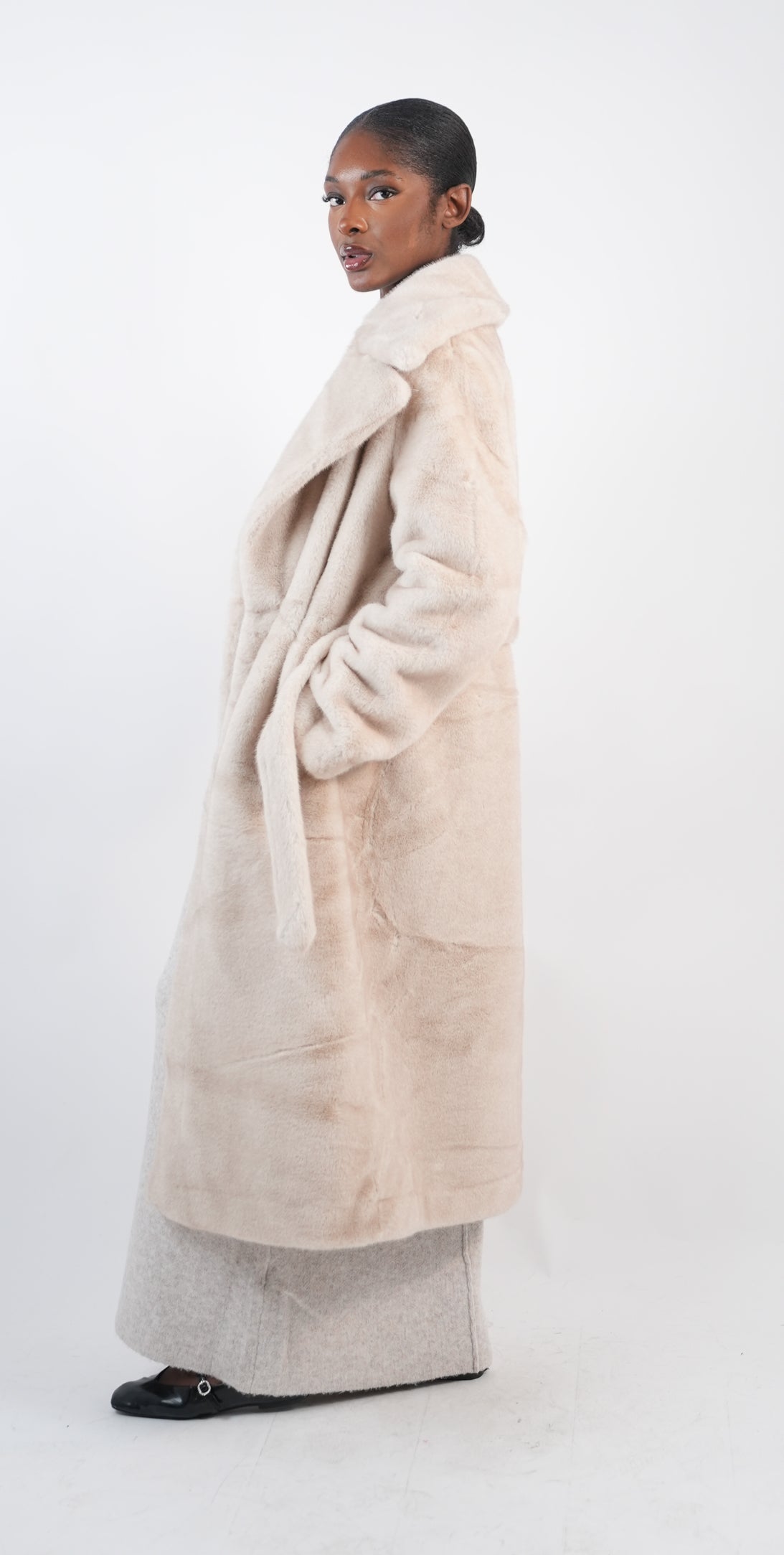 Manteau long fausse fourrure