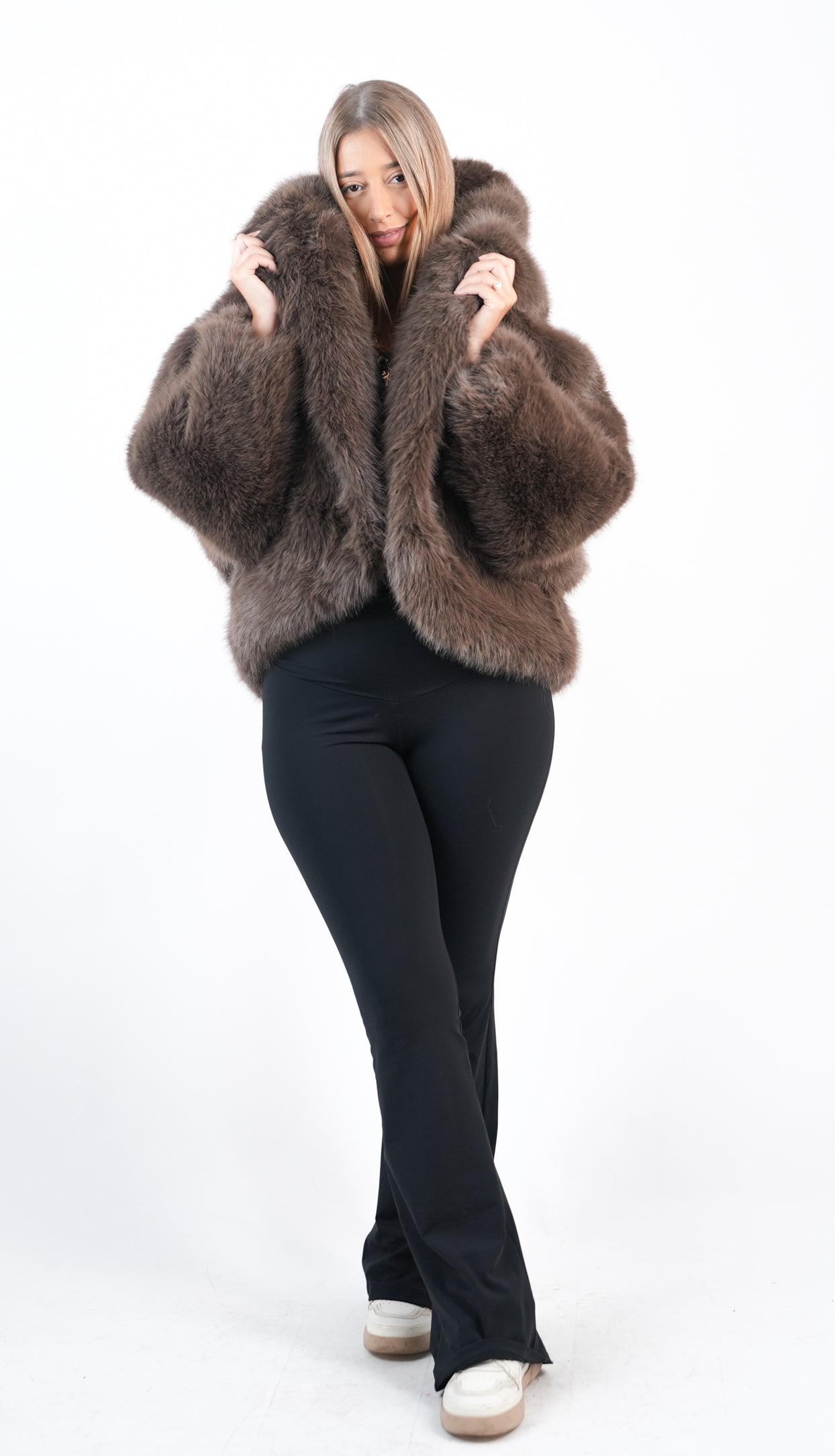 Manteau court à fourrure