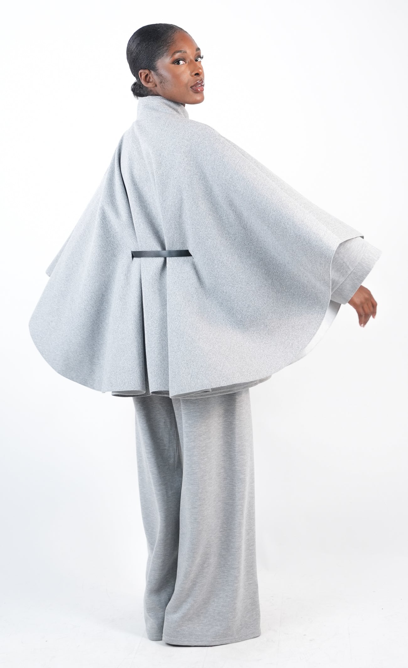 Cape manteau avec ceinture