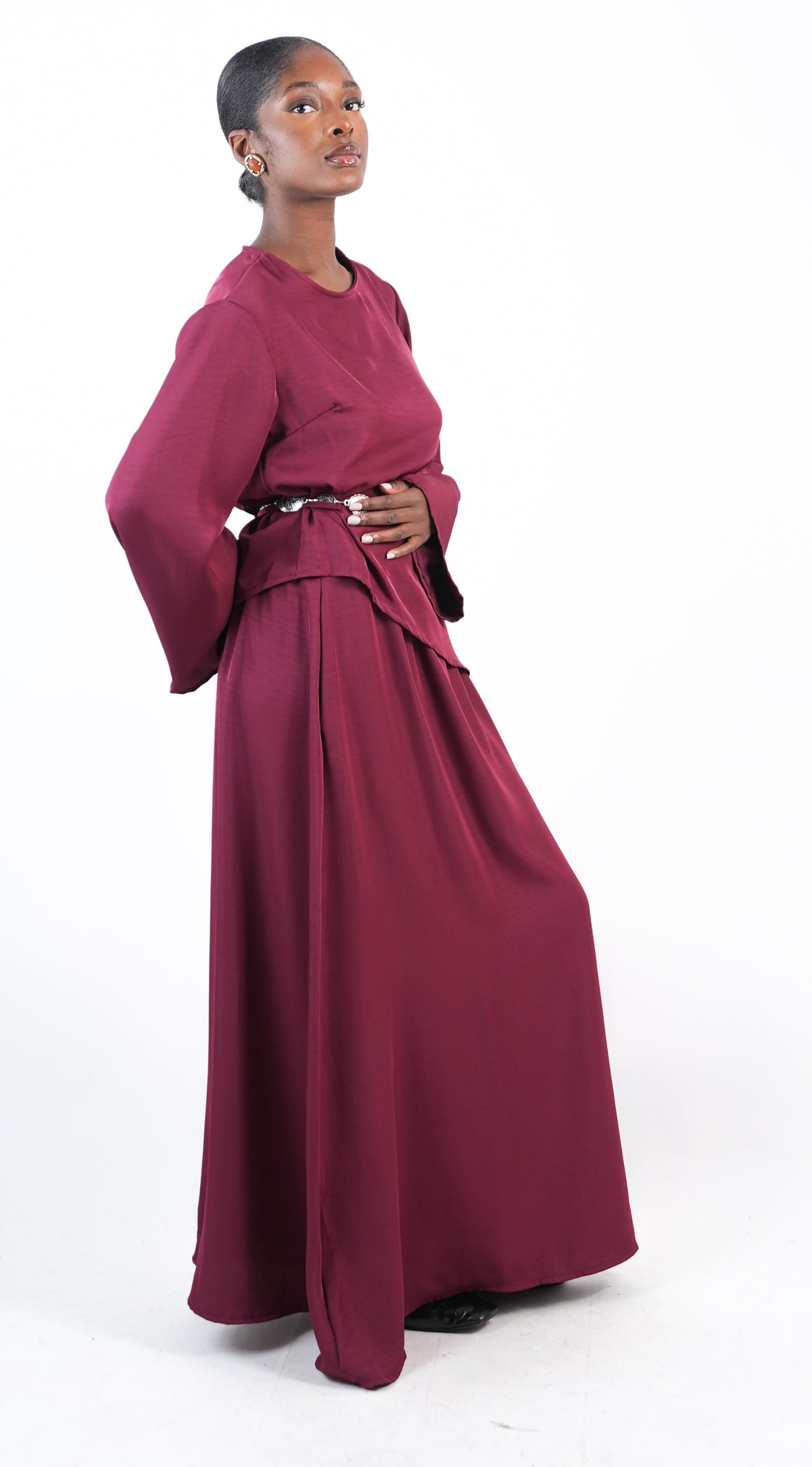 Ensemble jupe et haut asymétrique avec fils à nouer