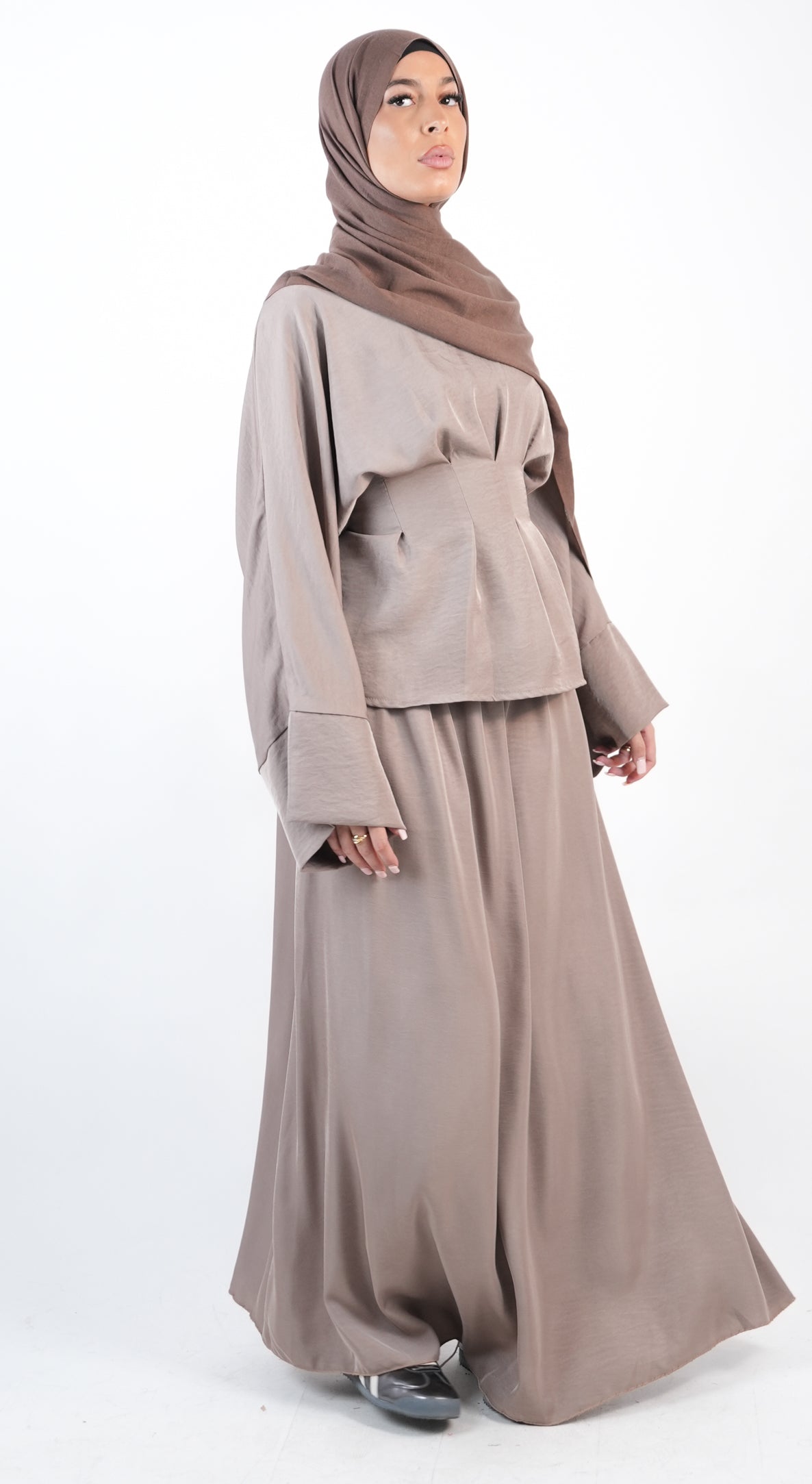 Ensemble femme jupe et haut cintré avec liens à nouer