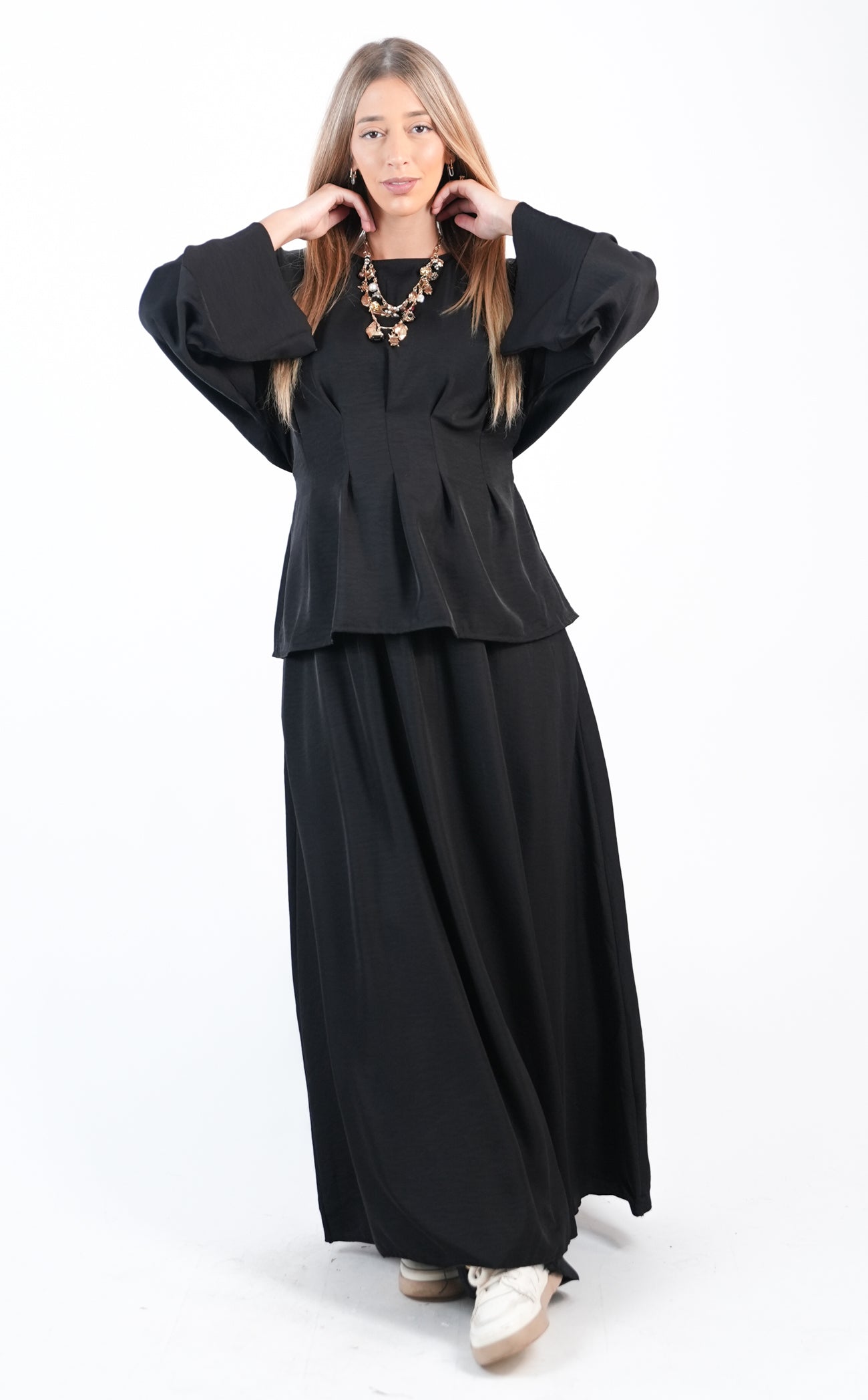 Ensemble femme jupe et haut cintré avec liens à nouer