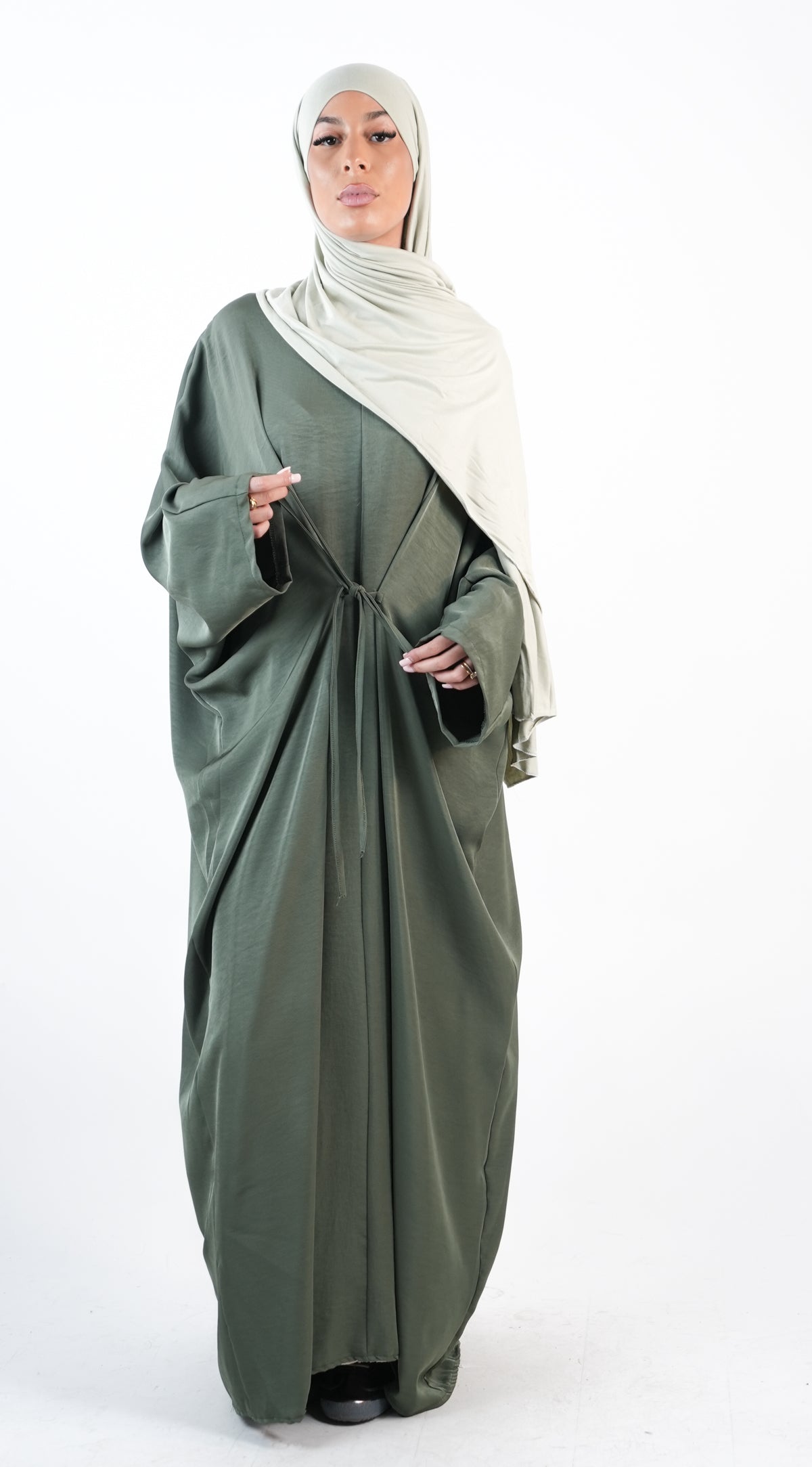 Robe manche papillon avec lien à nouer