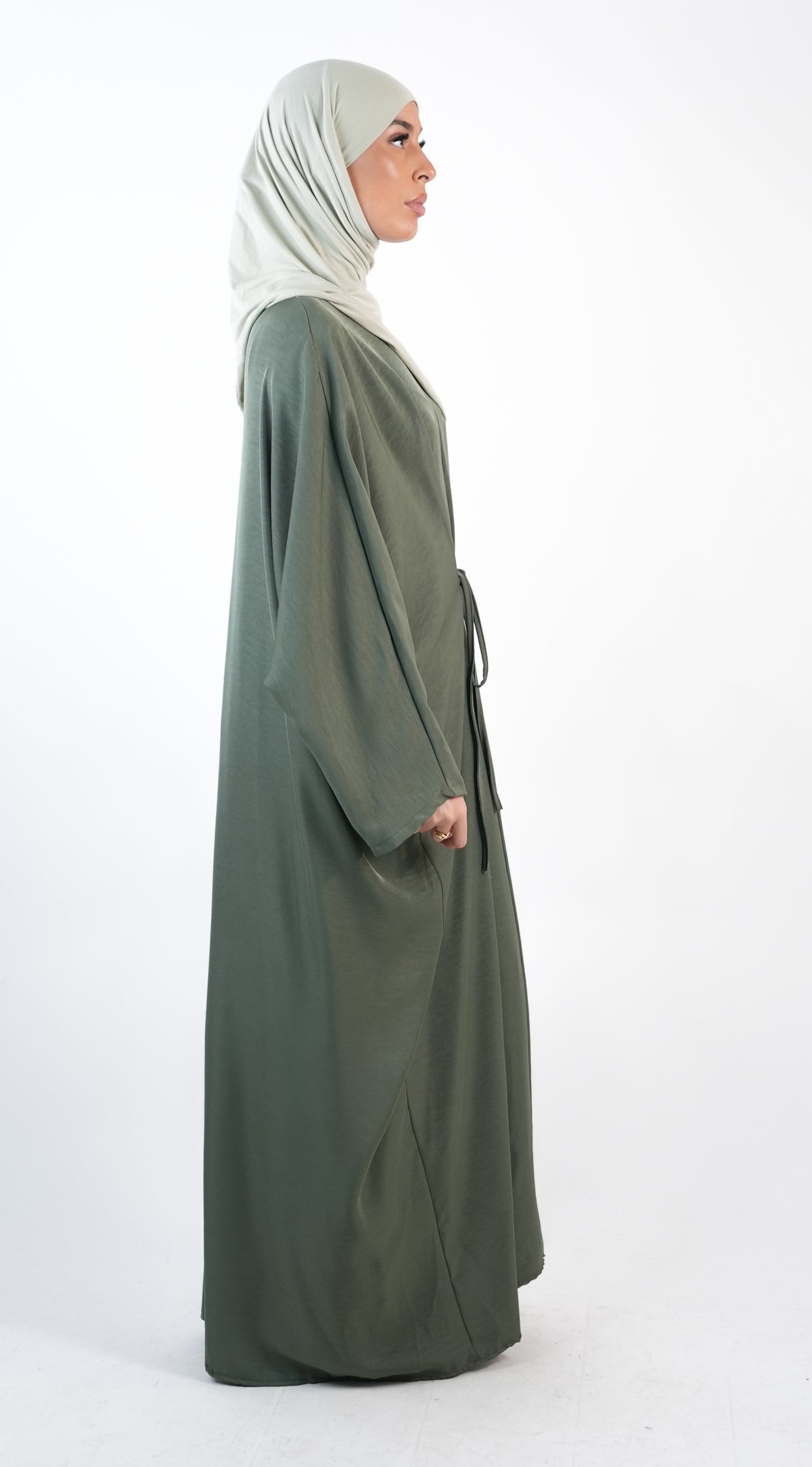 Robe manche papillon avec lien à nouer