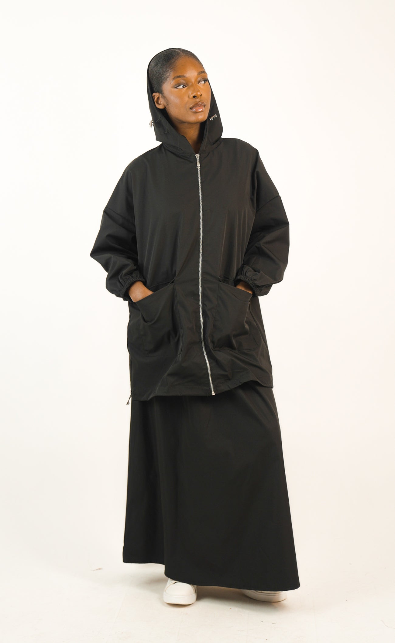 Ensemble parka avec capuche et jupe