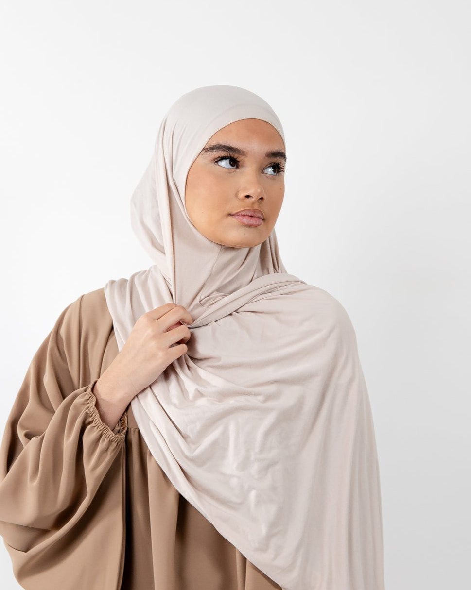 Hijab jersey à enfiler – coupe fluide et matière agréable à porter