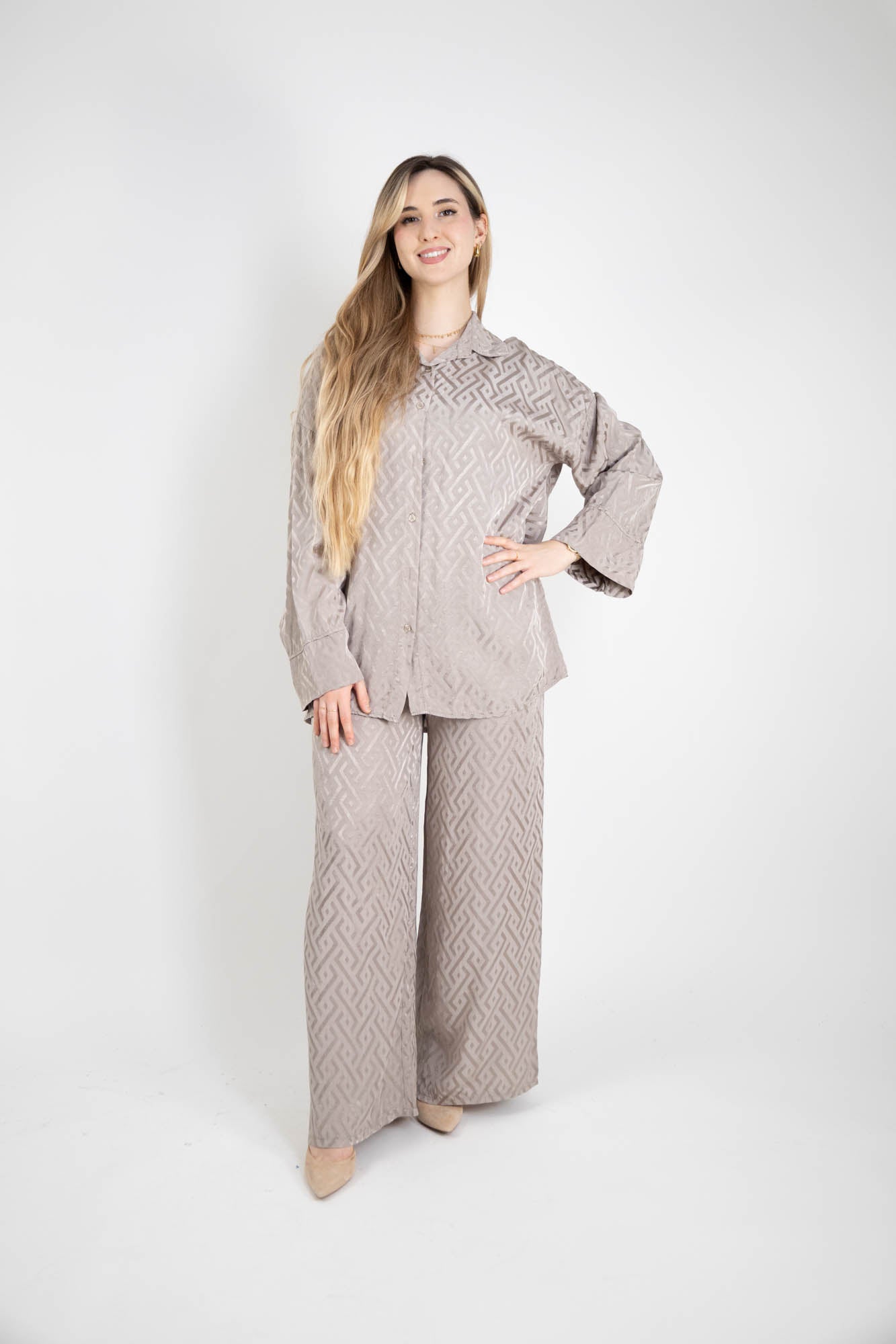 Ensemble Femme Oversize – Chemise & Pantalon satiné