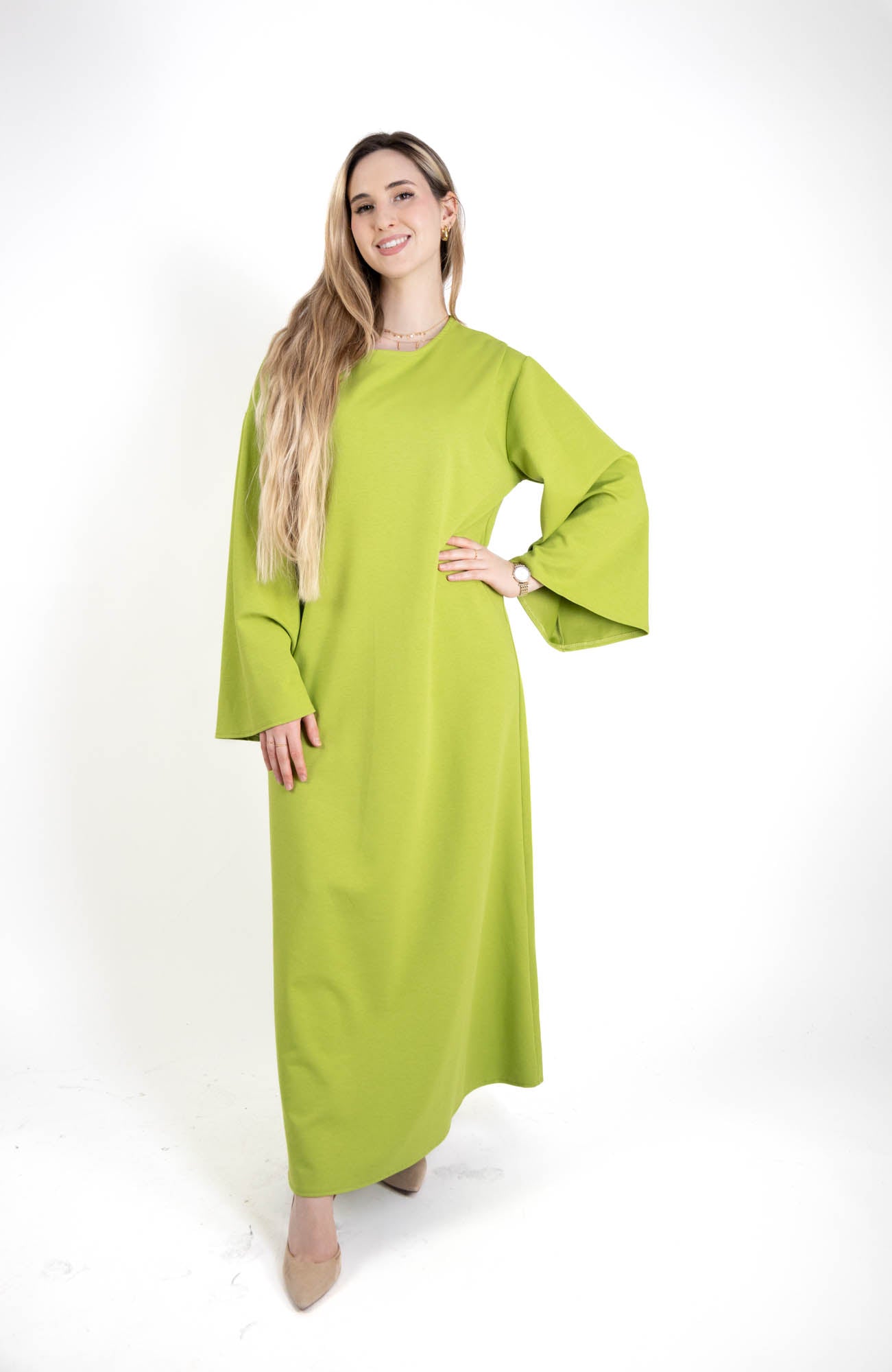 Robe longue droite manche évasée