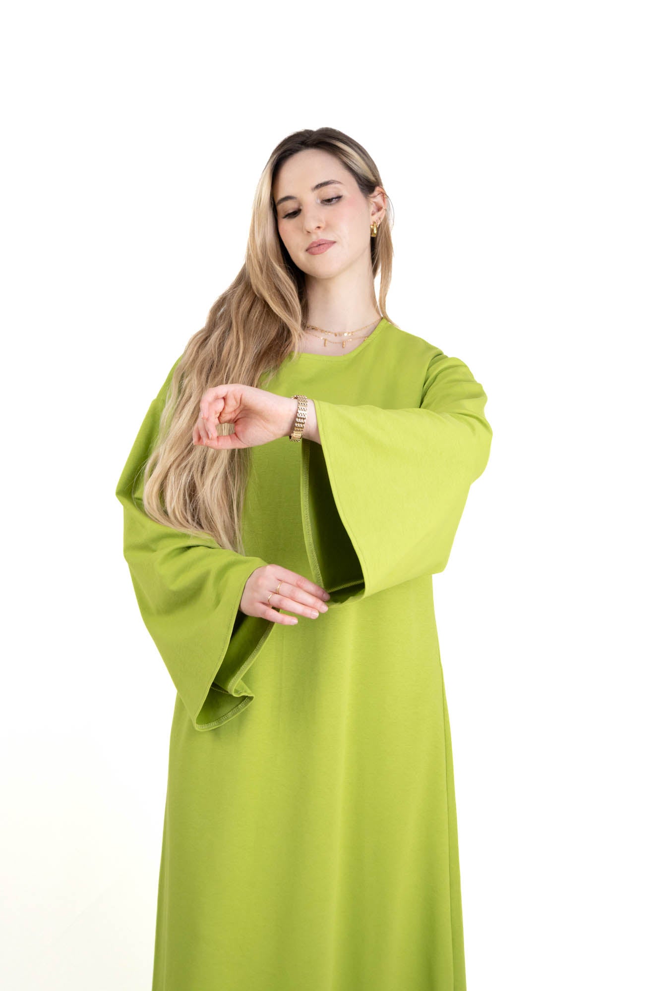 Robe longue droite manche évasée