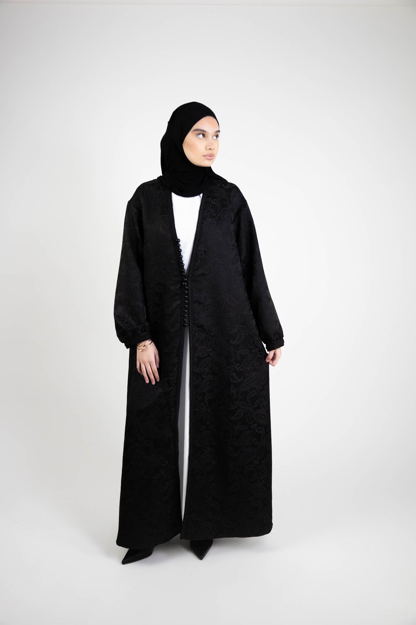 Robe ample brocard à bouton style oriental