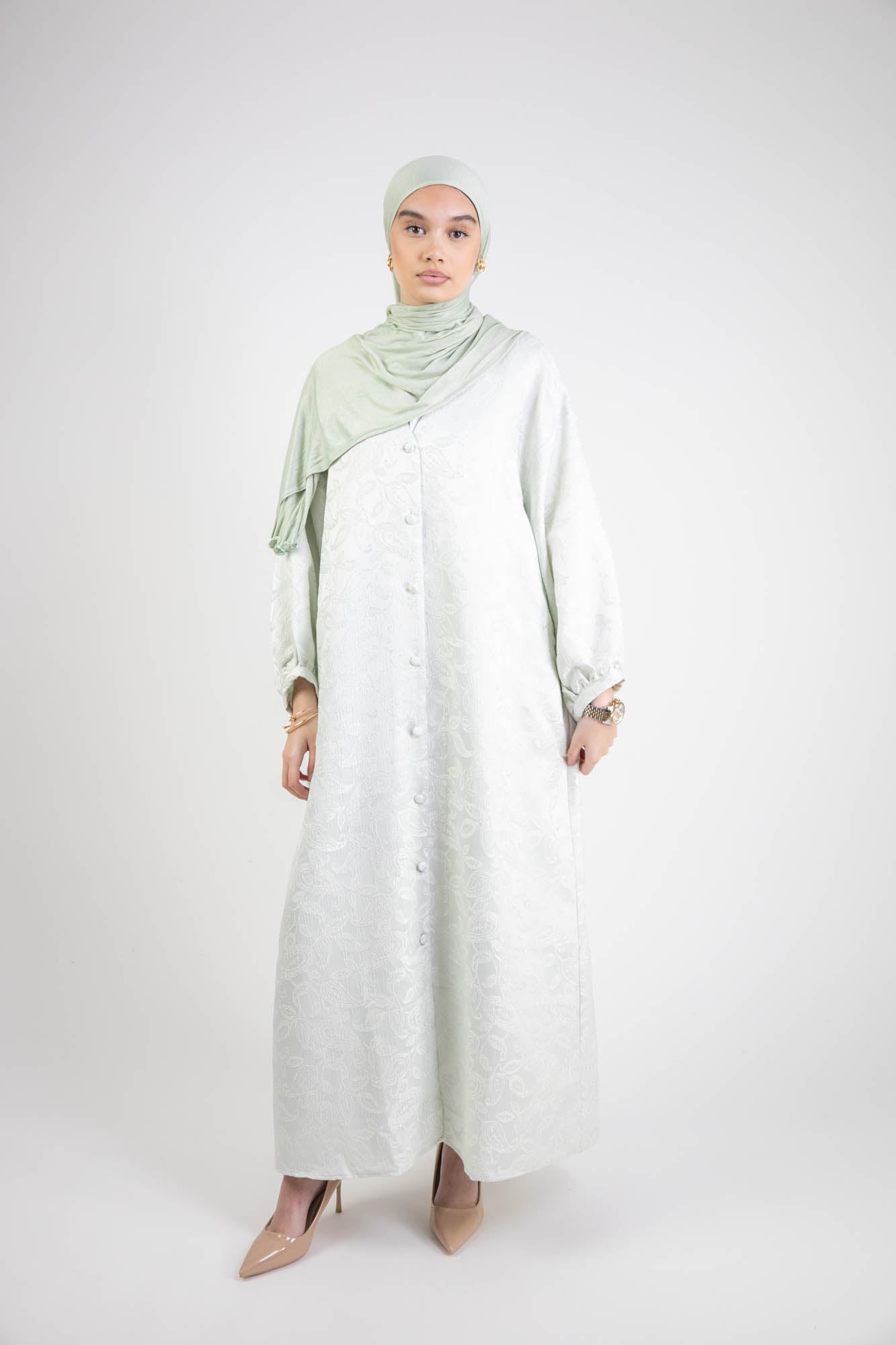 Robe ample brocard à bouton