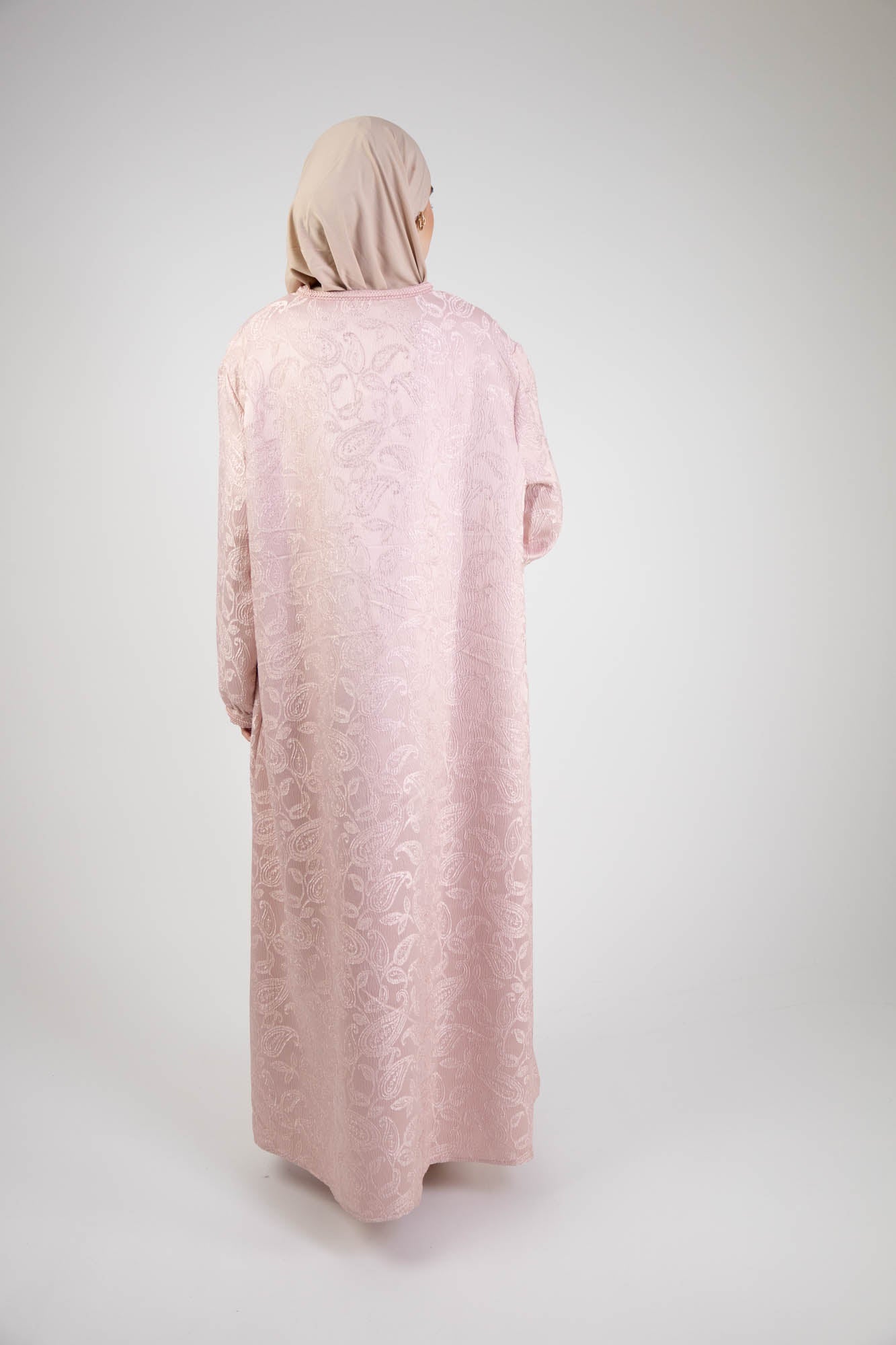 Robe ample brocard à bouton style oriental