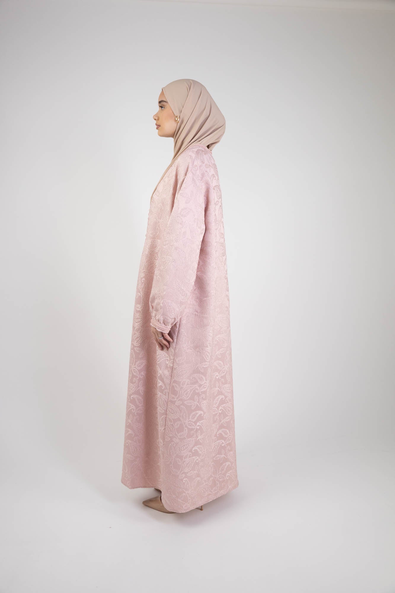 Robe ample brocard à bouton style oriental