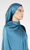 hijab plisado de satén