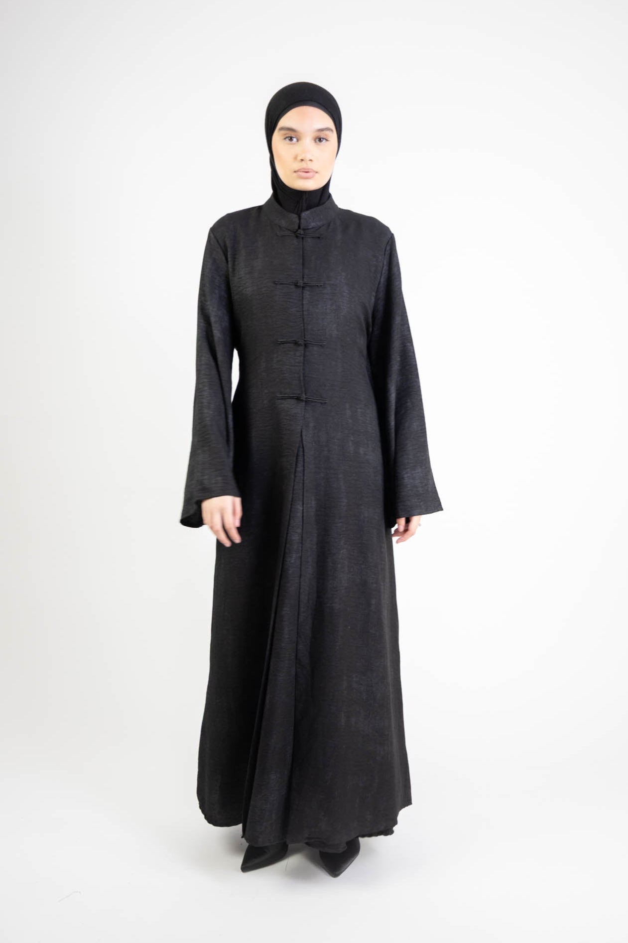 Conjunto para mujer: vestido sin mangas y kimono largo abotonado