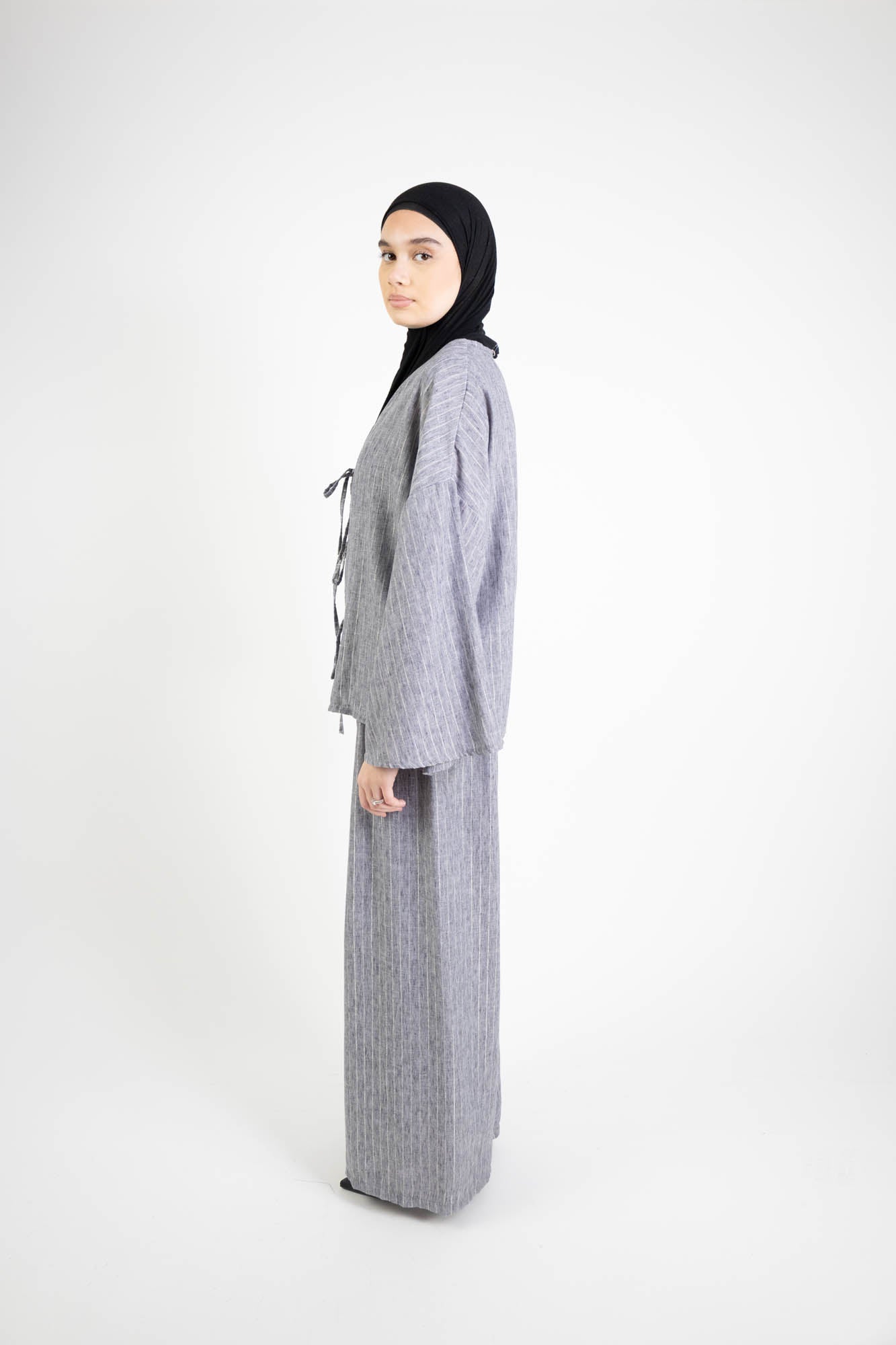 Ensemble Femme élégant – Gilet à petit noeud & pantalon