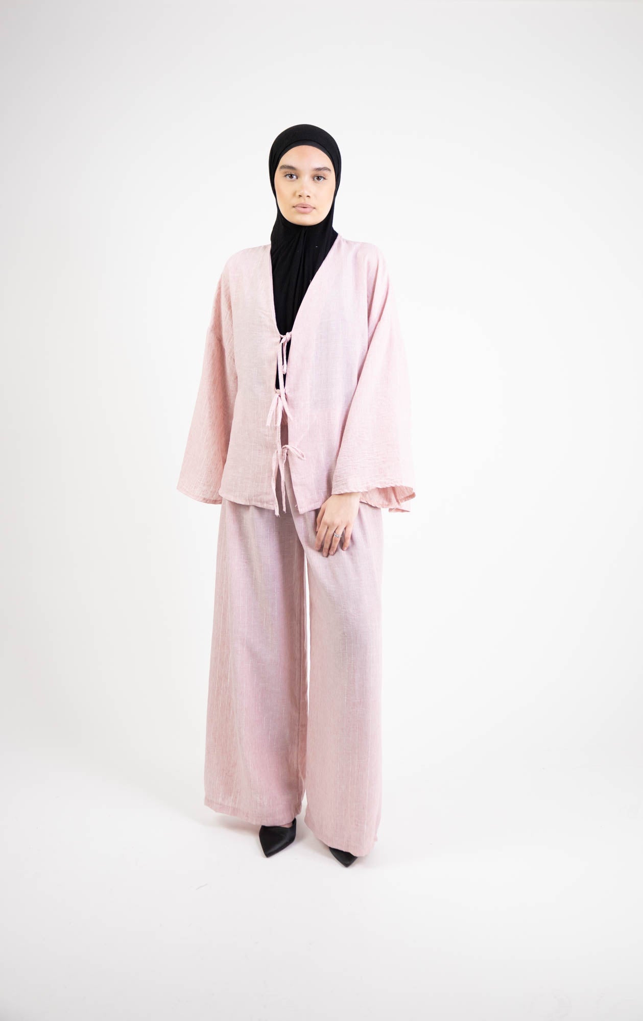 Ensemble Femme élégant – Gilet à petit noeud & pantalon