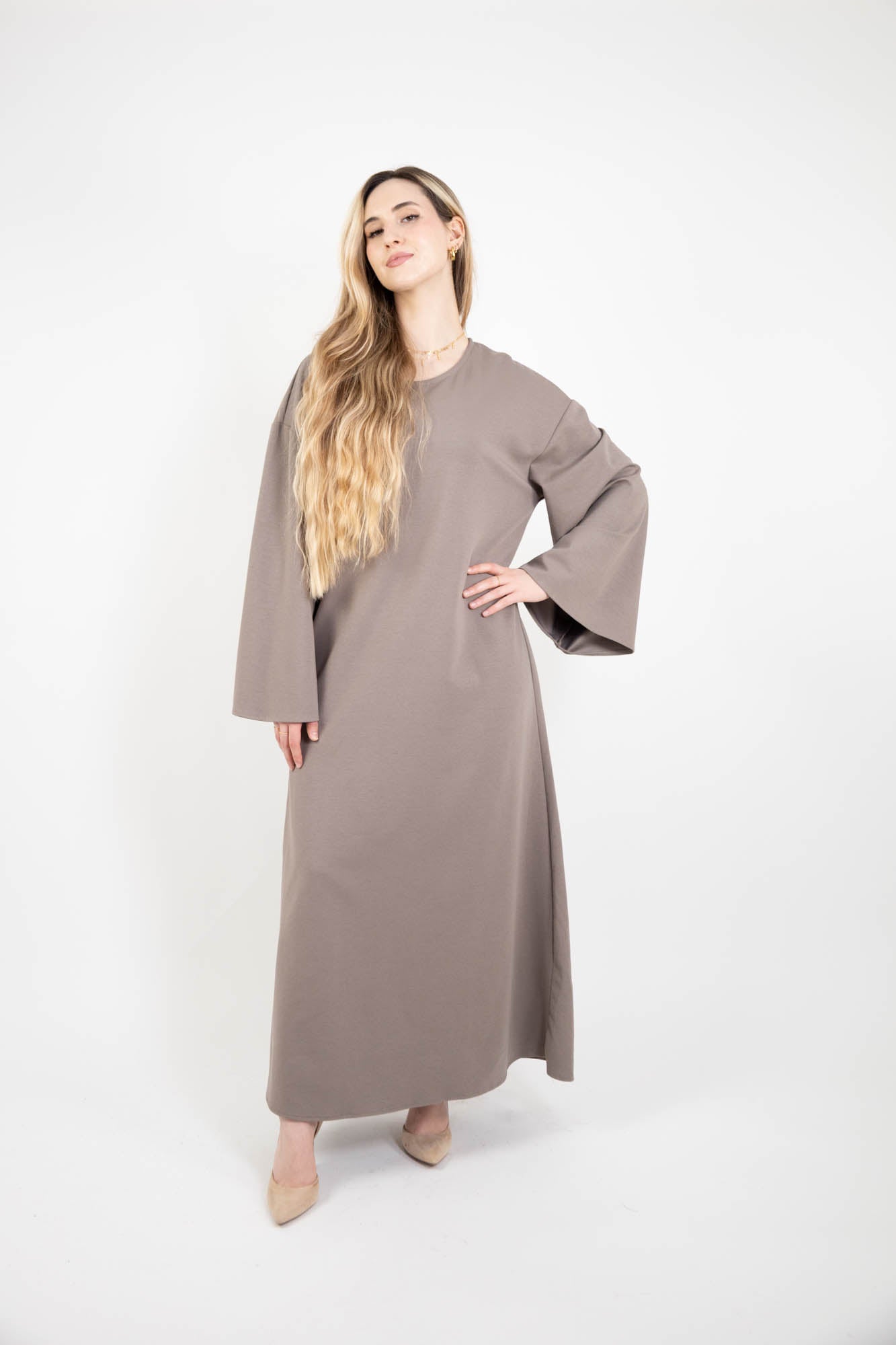 Robe longue droite manche évasée