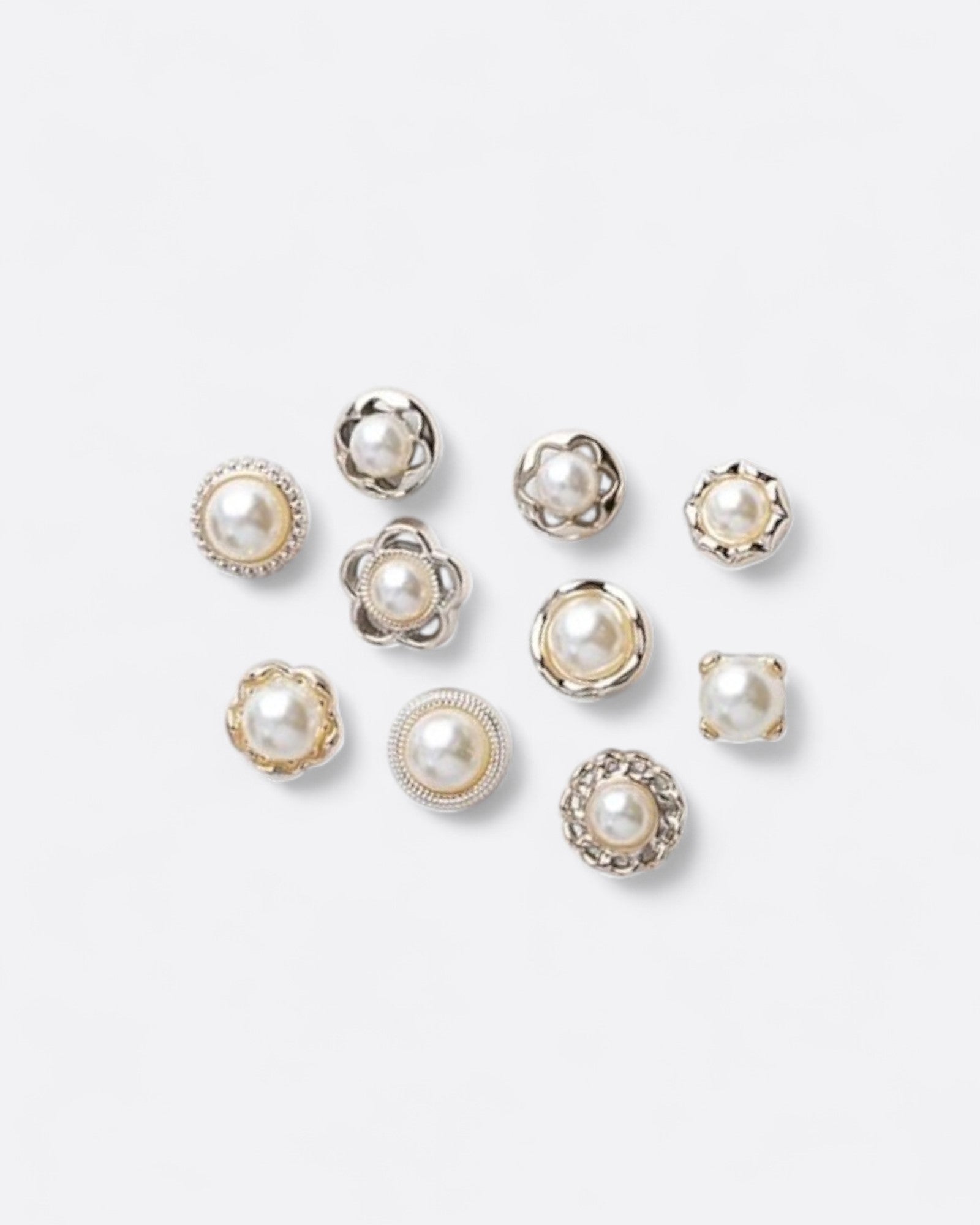 Lot de 10 broches élégantes