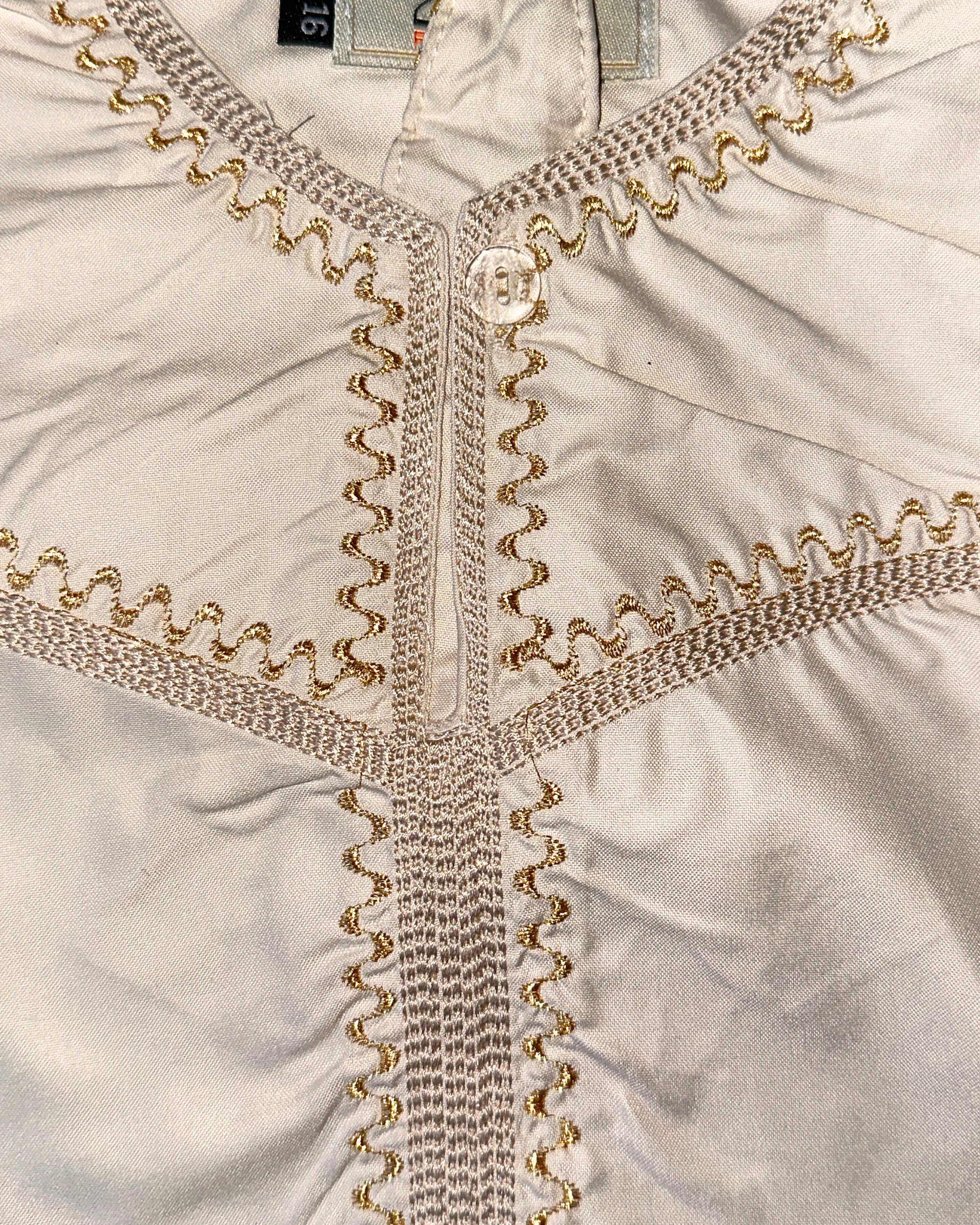 Grenouillère bébé - Qamis à motifs et tresse