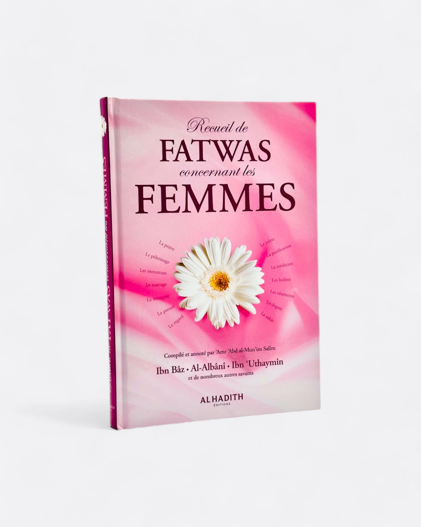 Recueil de Fatwas concernant les Femmes 245 Questions - Réponses d'éminents Savants Compilé par Amr abd al-Mun‘im Salîm – produit proposé sur Souk Dubaï