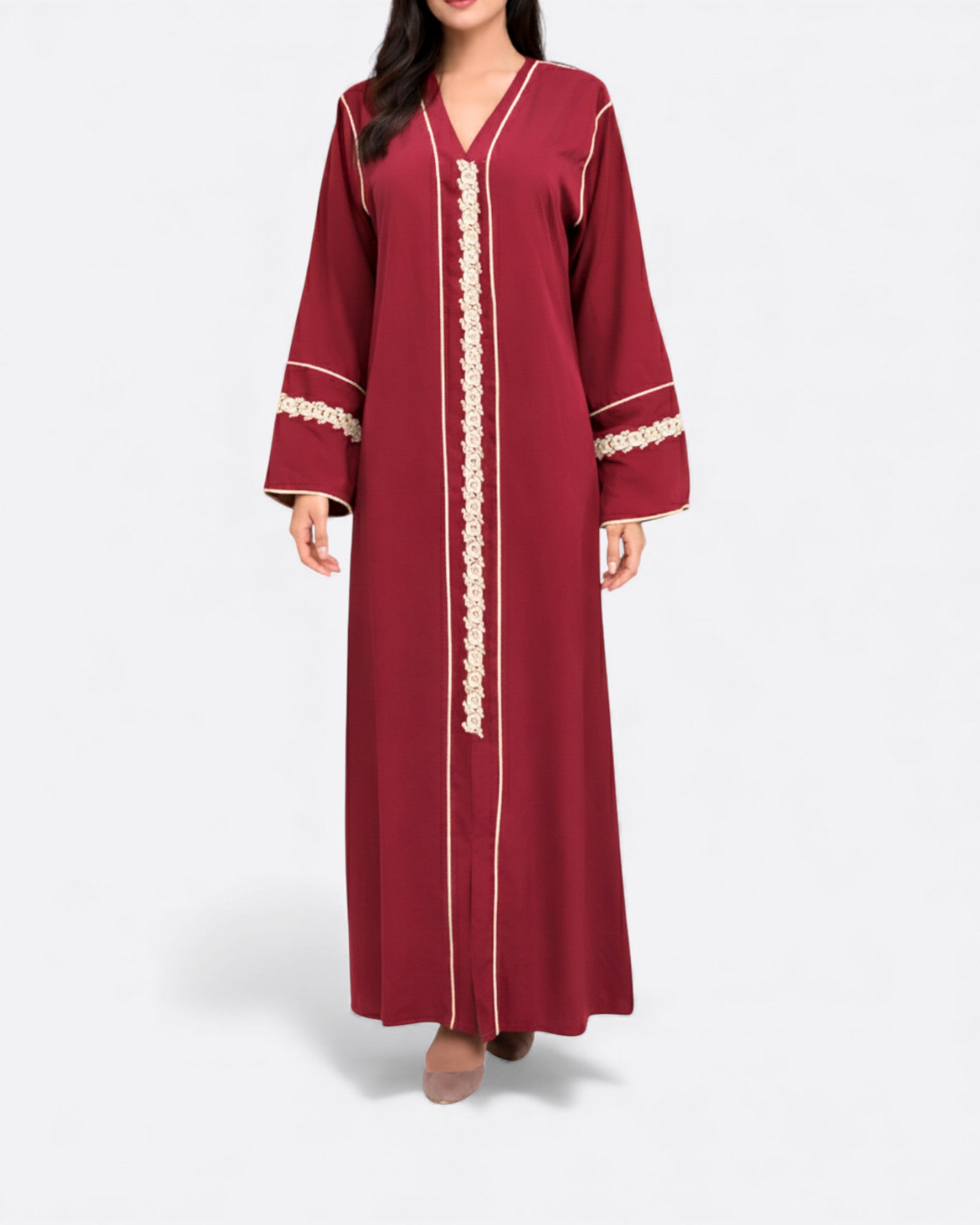 Robe longue à broderies dorées