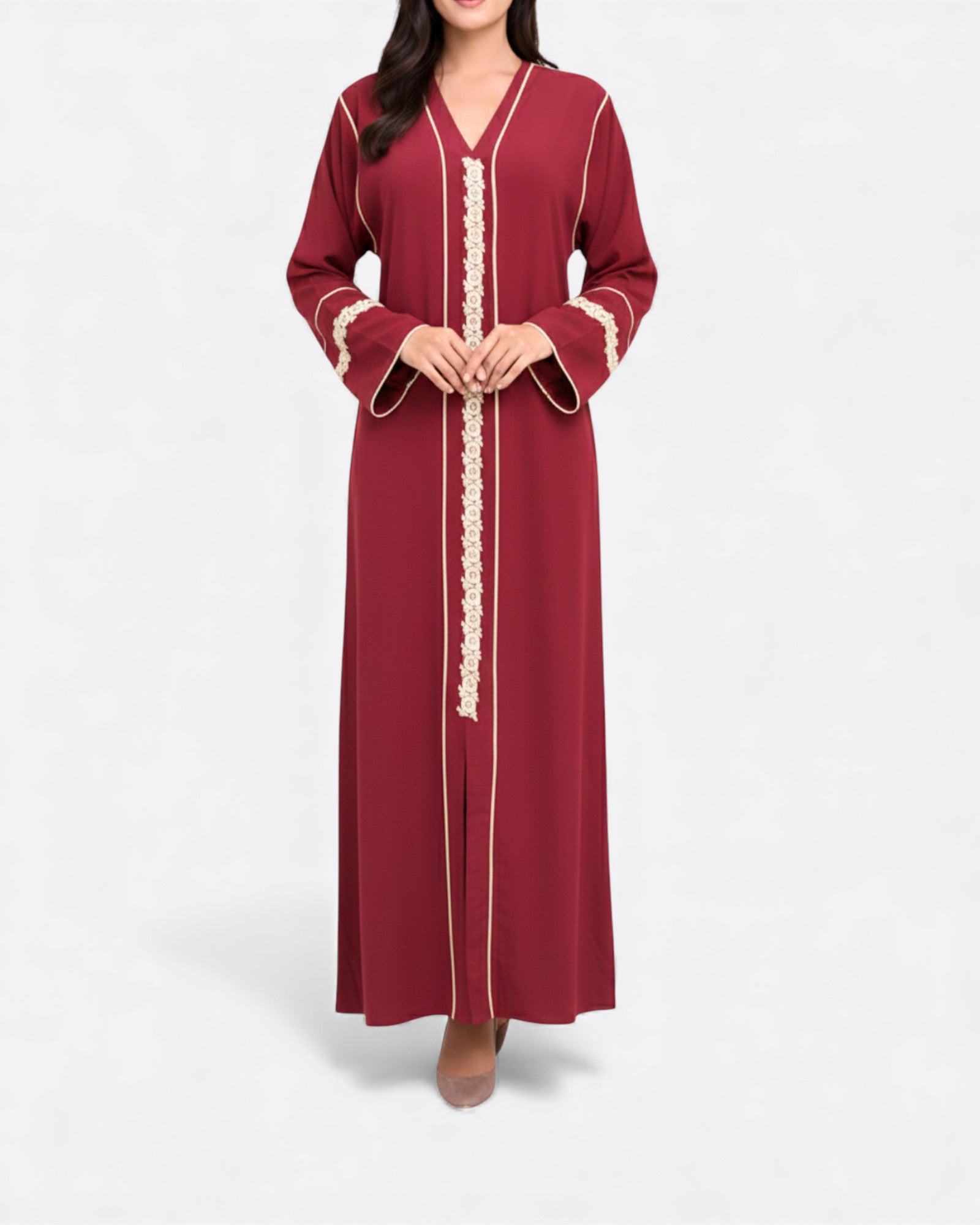 Robe longue à broderies dorées